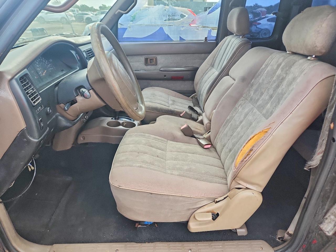 1999 Toyota Tacoma Xtracab Prerunner Red vin: 4TASM92N3XZ461995