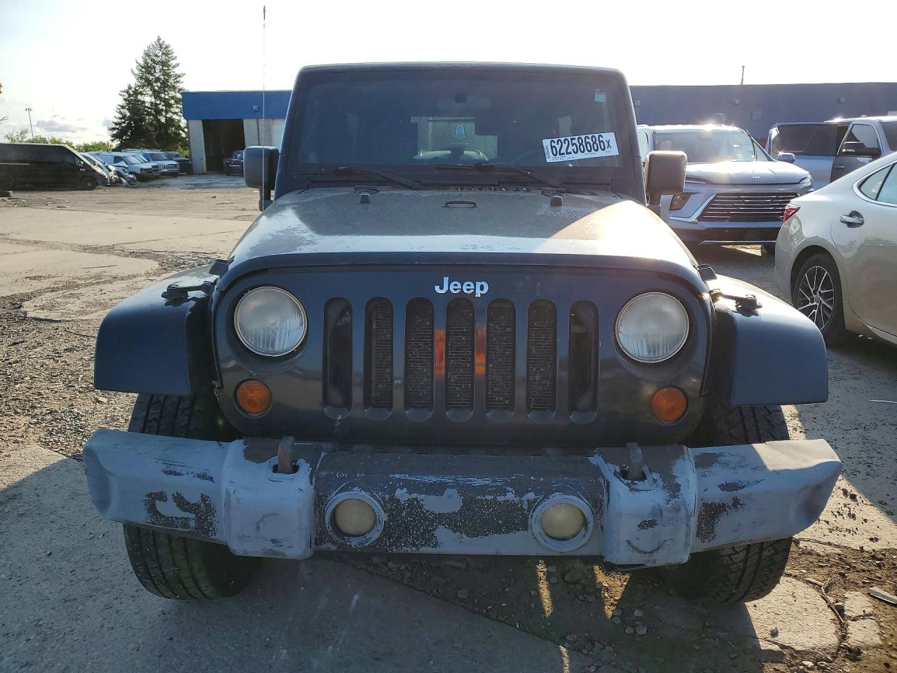 2008 Jeep Wrangler Unlimited Sahara Black vin: 1J4GA59108L552770