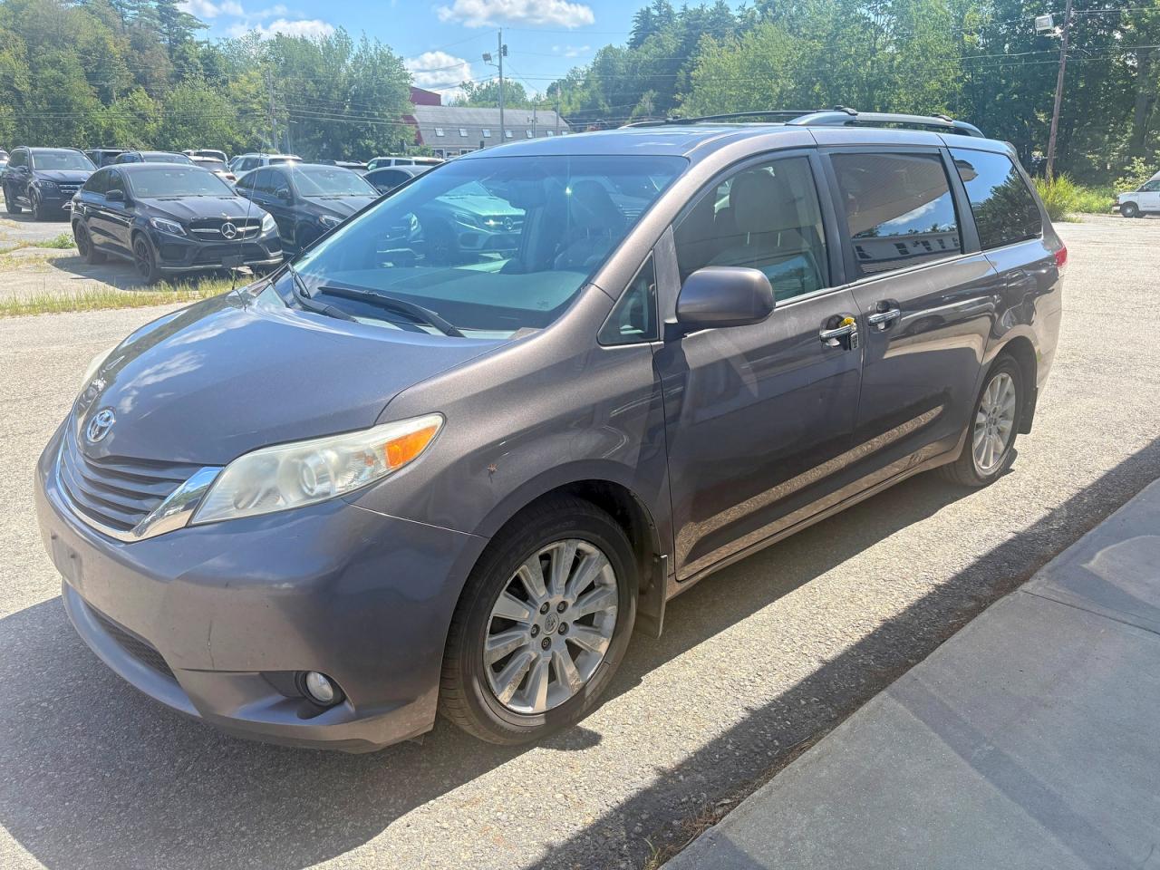 2013 Toyota Sienna Xle 7-passenger Серый vin: 5TDDK3DCXDS061618