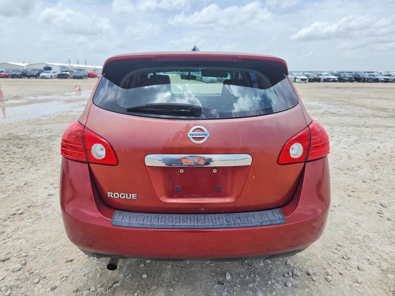 2011 Nissan Rogue S Red vin: JN8AS5MT7BW178816