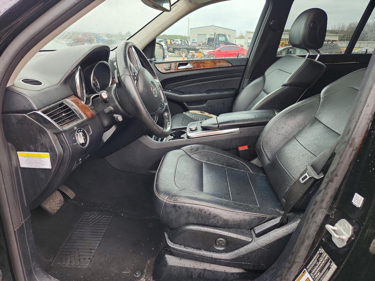 2013 Mercedes-benz Ml 550 4matic Black vin: 4JGDA7DB3DA202037