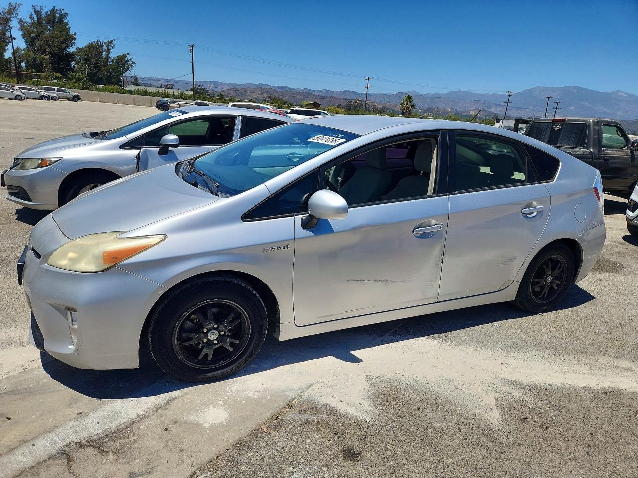 2012 Toyota Prius Two Silver vin: JTDKN3DU3C5383514