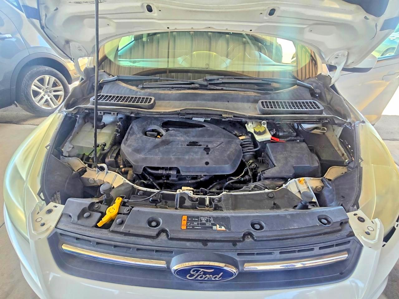 2014 Ford Escape Se White vin: 1FMCU9GX9EUA83206