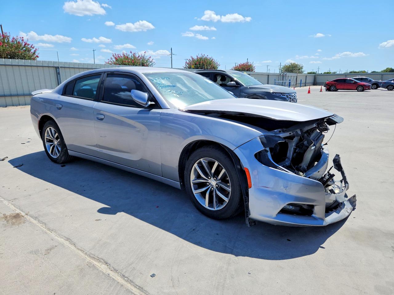 2015 Dodge Charger Sxt Серебряный vin: 2C3CDXHGXFH847709