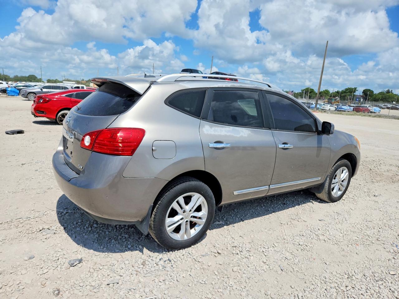 2012 Nissan Rogue S Silver vin: JN8AS5MT8CW609732