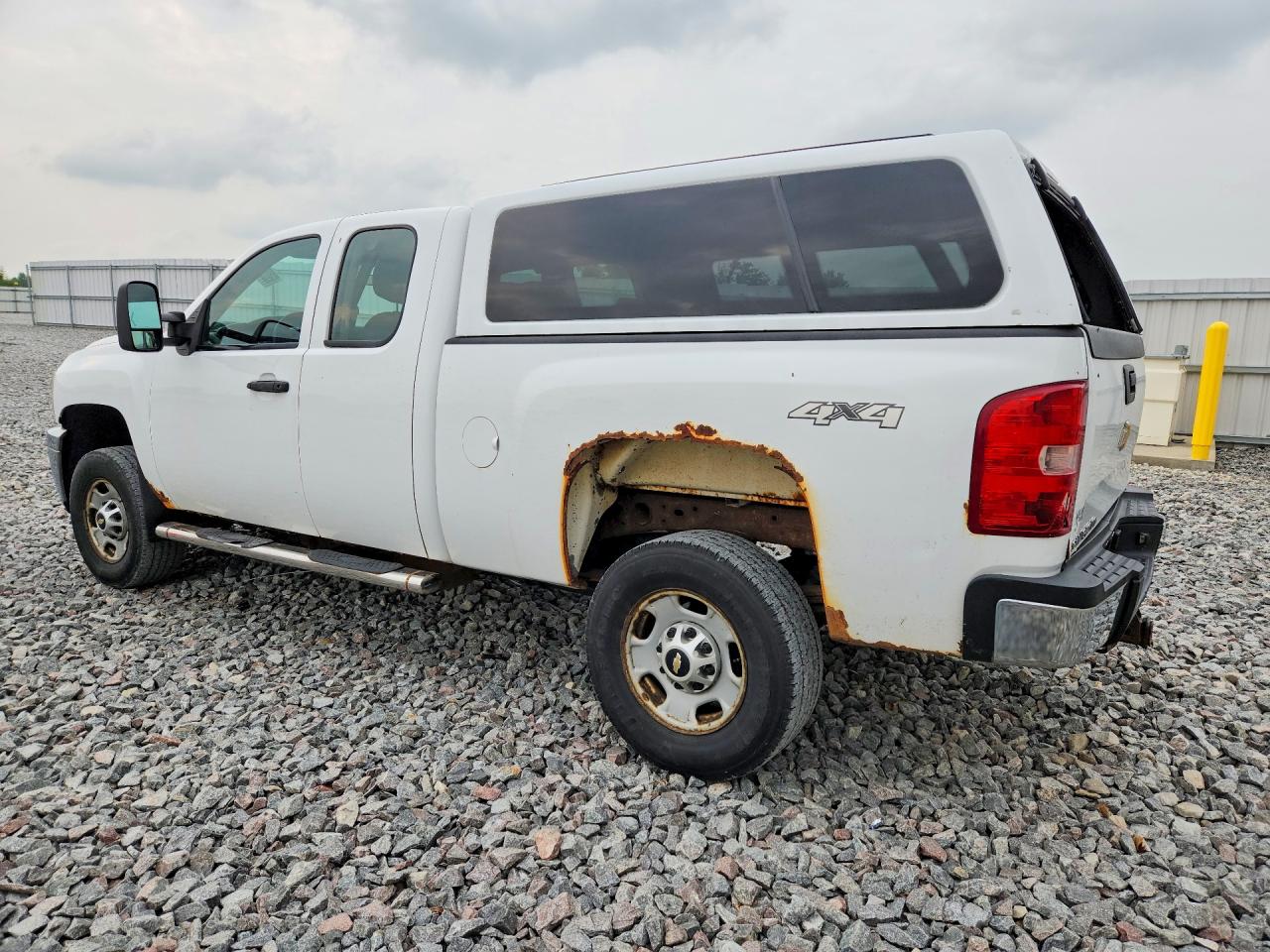 2013 Chevrolet Silverado K2500 Heavy Duty White vin: 1GC2KVCG8DZ158337