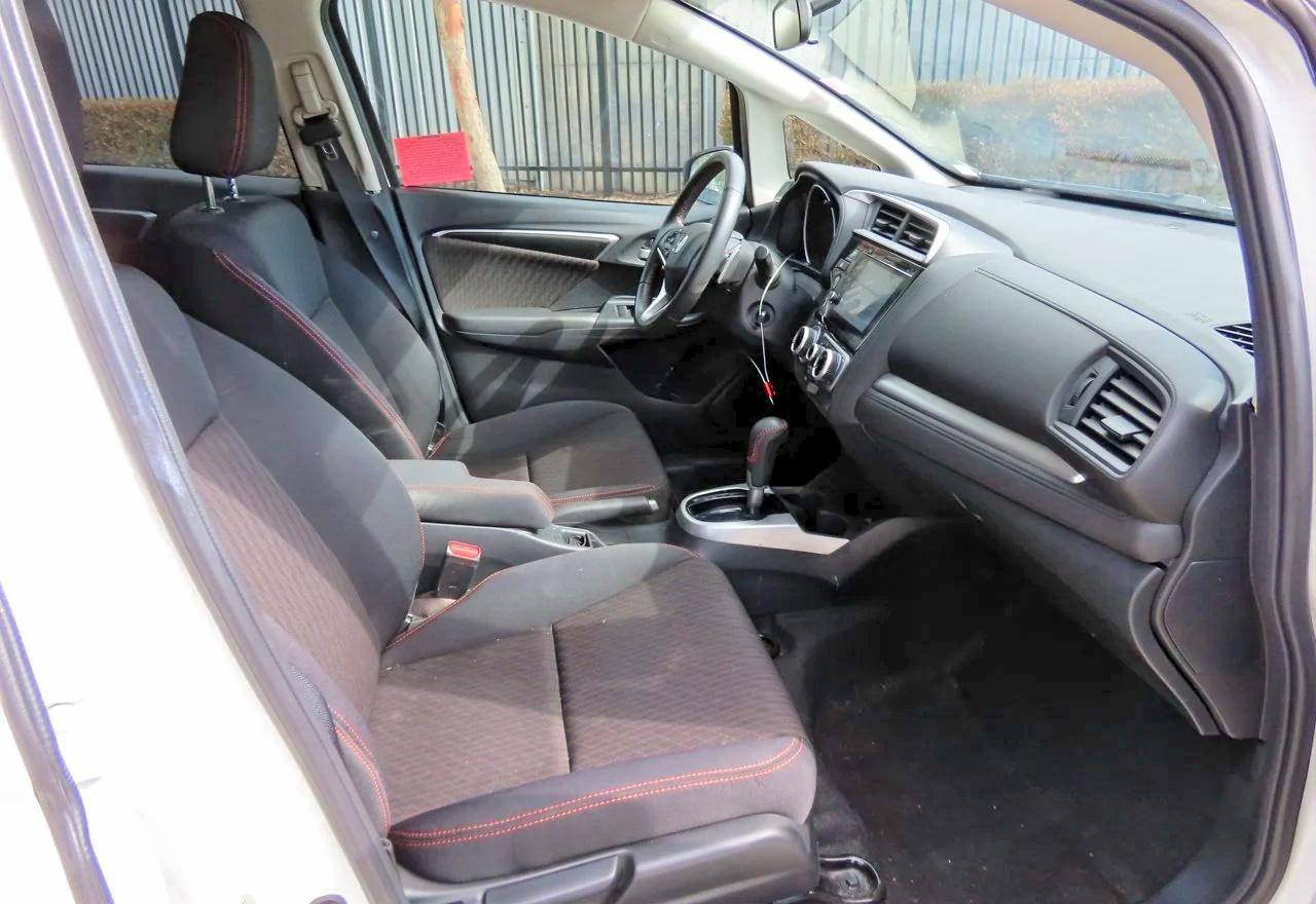 2020 Honda Fit Sport White vin: 3HGGK5H63LM727425