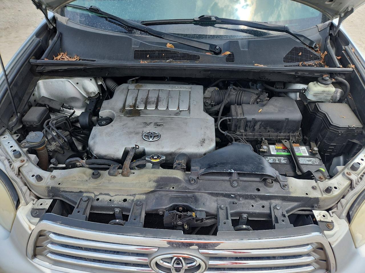 2010 Toyota Highlander Limited Silver vin: 5TDYK3EH2AS015885