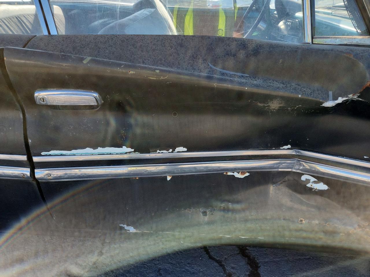 1960 Chrysler New Yorker Black vin: 8103115967
