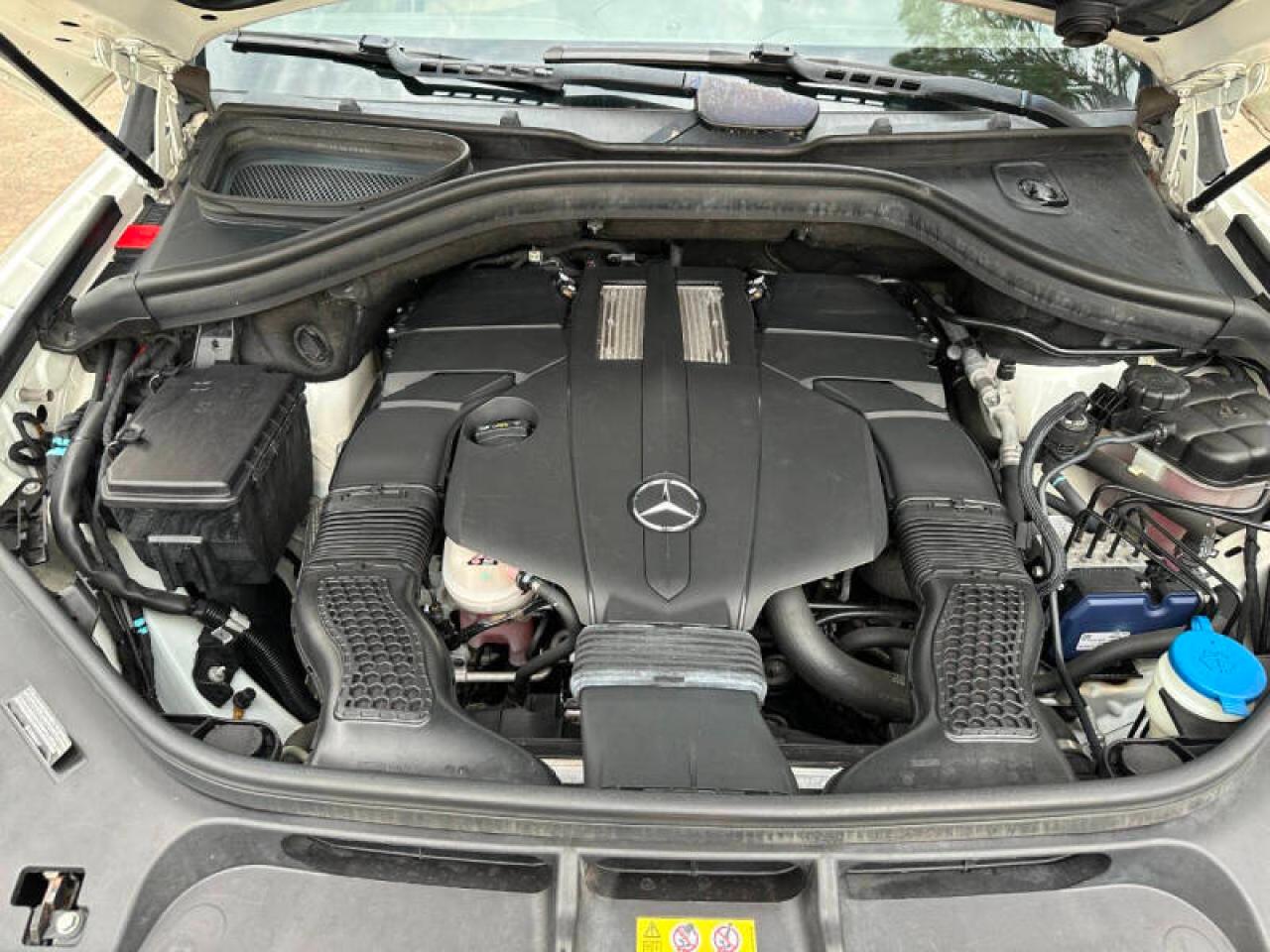 2015 Mercedes-benz Ml 400 4matic Белый vin: 4JGDA5GB3FA478XXX