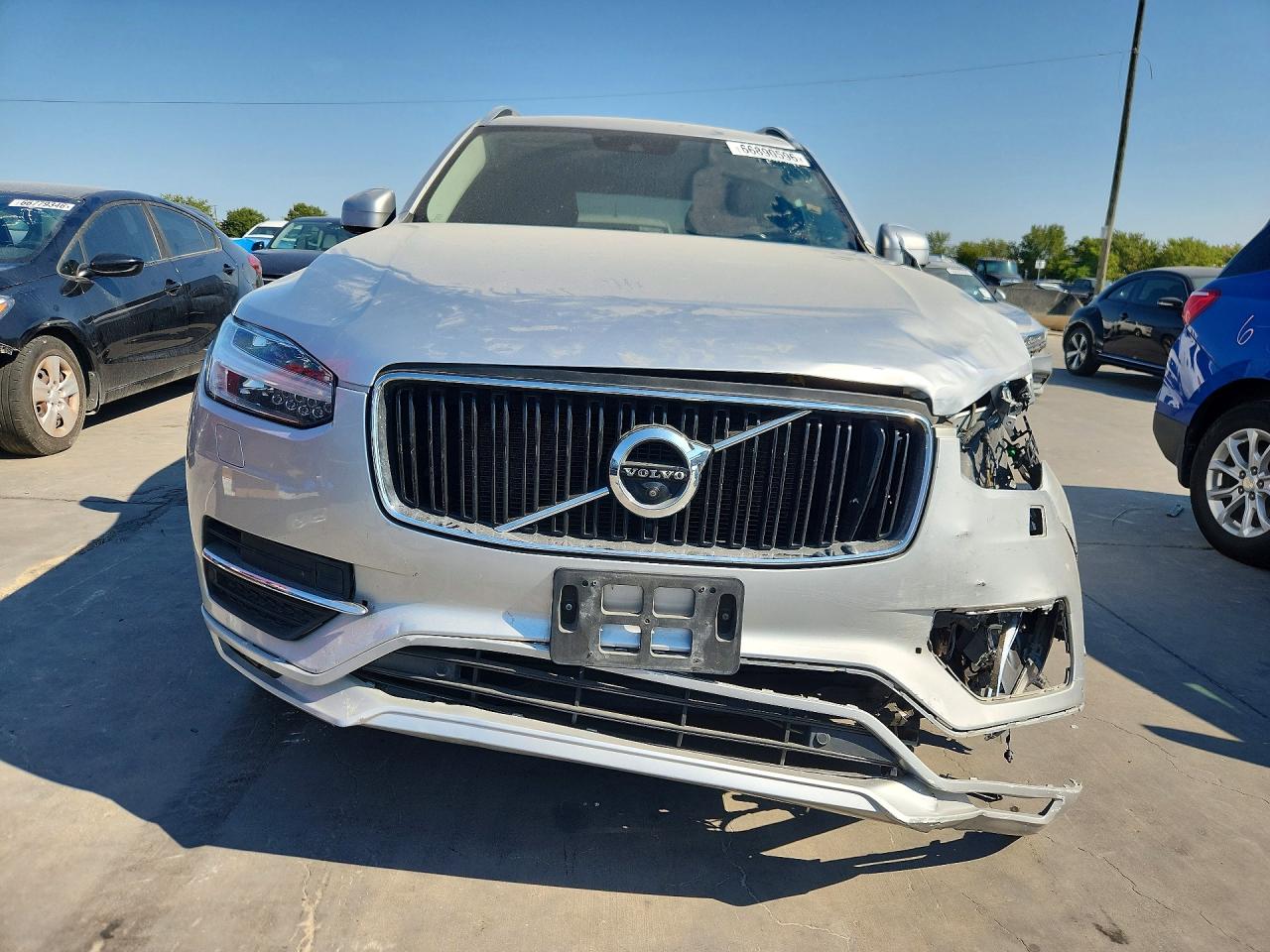 2018 Volvo Xc90 T5 Серебряный vin: YV4102XK0J1196876