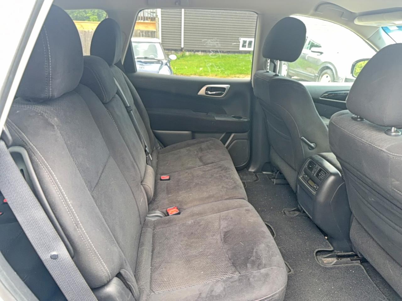 2013 Nissan Pathfinder S Белый vin: 5N1AR2MM3DC689843