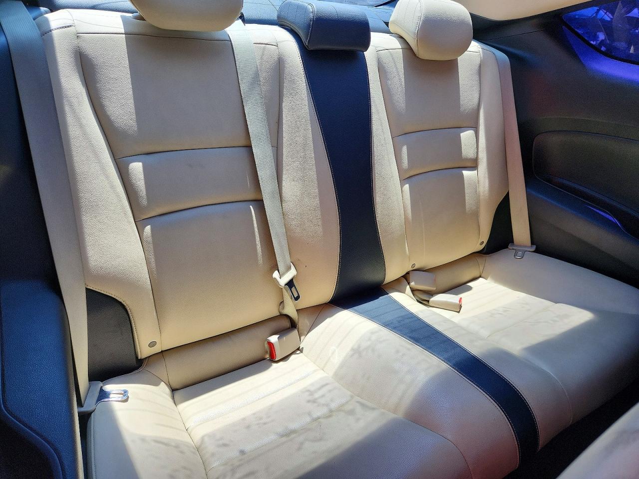 2013 Honda Accord Exl White vin: 1HGCT1B85DA006262