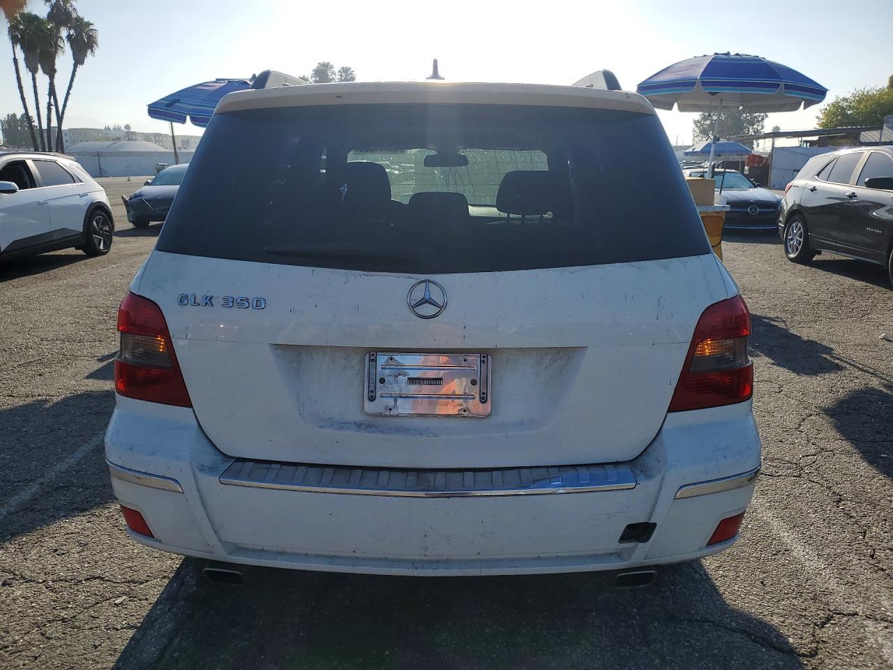 2010 Mercedes-benz Glk 350 White vin: WDCGG5GB3AF484219