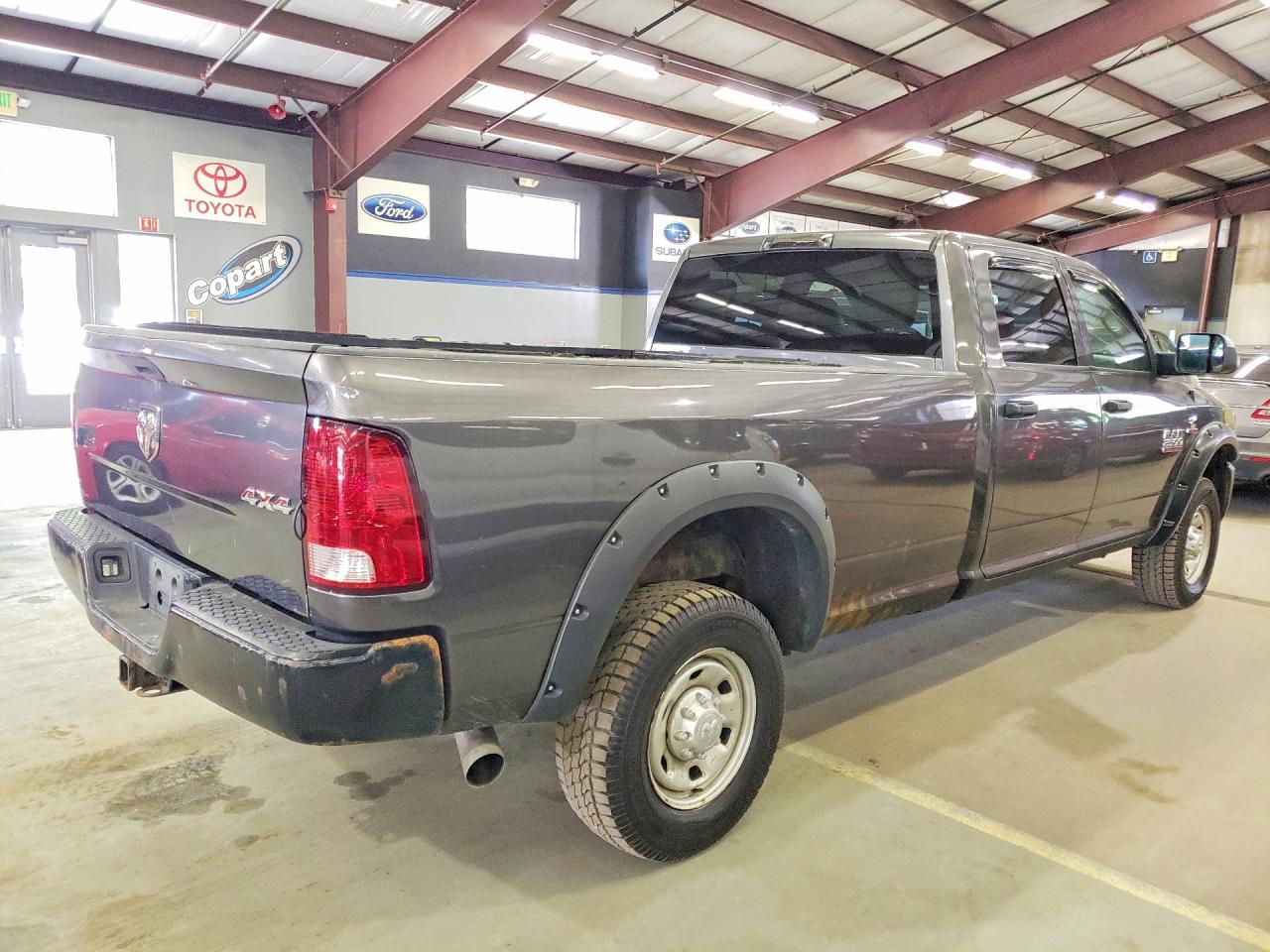 2014 Ram 2500 St Серый vin: 3C6UR5HL9EG279218