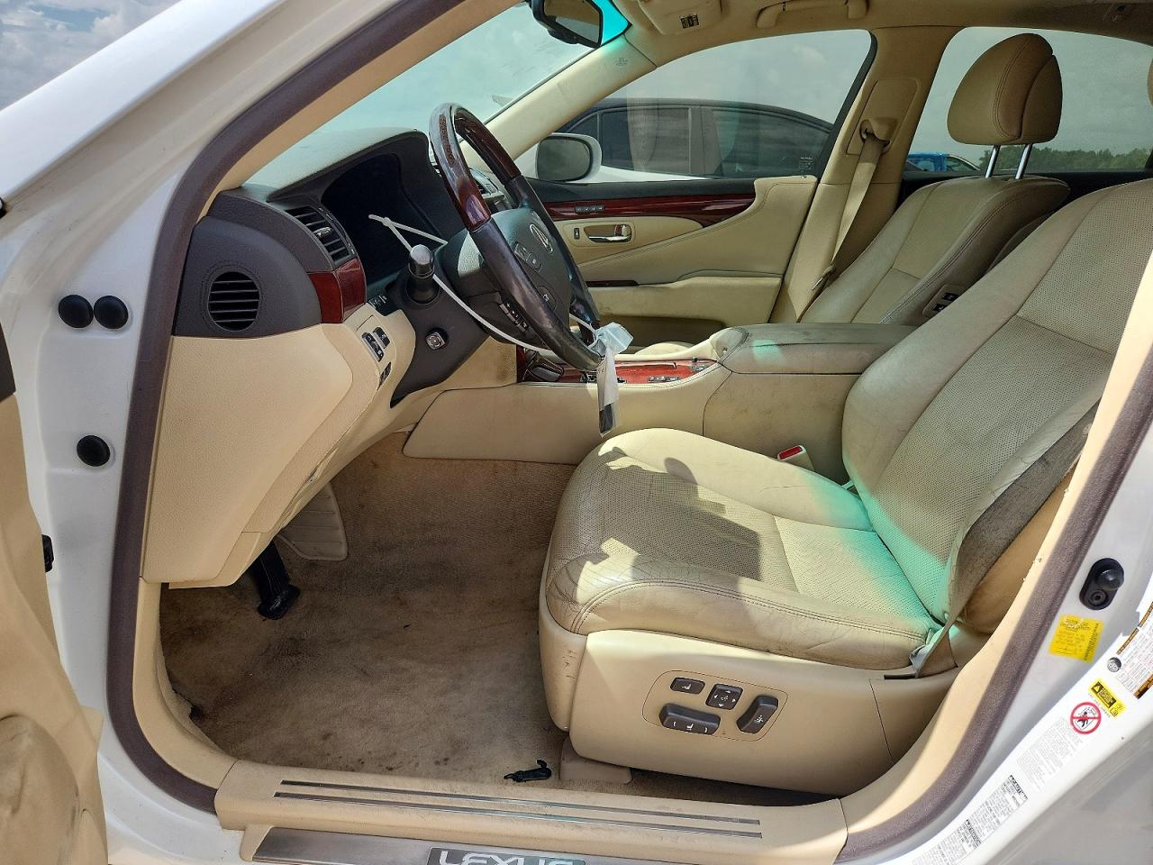 2012 Lexus Ls 460 White vin: JTHCL5EFXC5013889