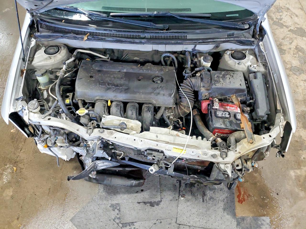 2006 Toyota Corolla Ce Silver vin: 1NXBR30E66Z635703