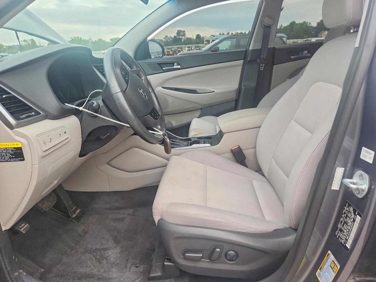 2017 Hyundai Tucson Sport Gray vin: KM8J3CA22HU265032