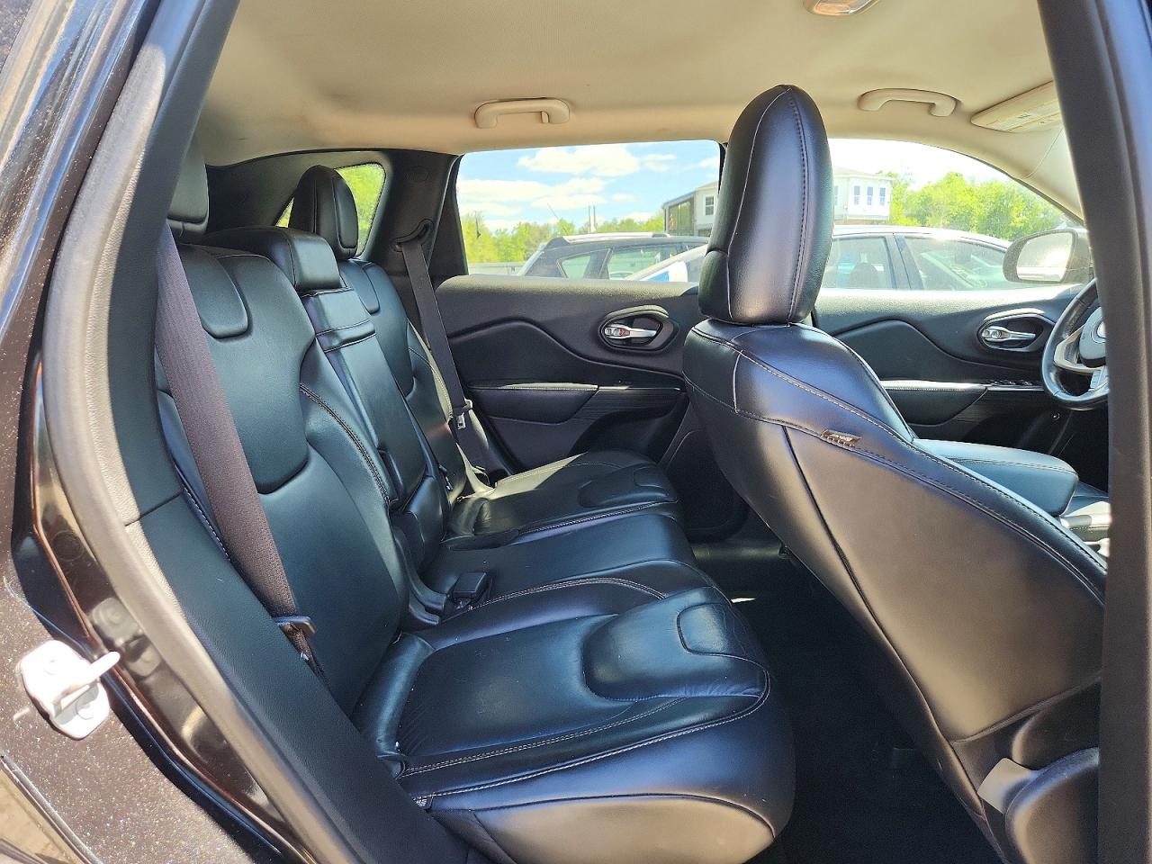 2015 Jeep Cherokee Limited Black vin: 1C4PJMDB3FW763912