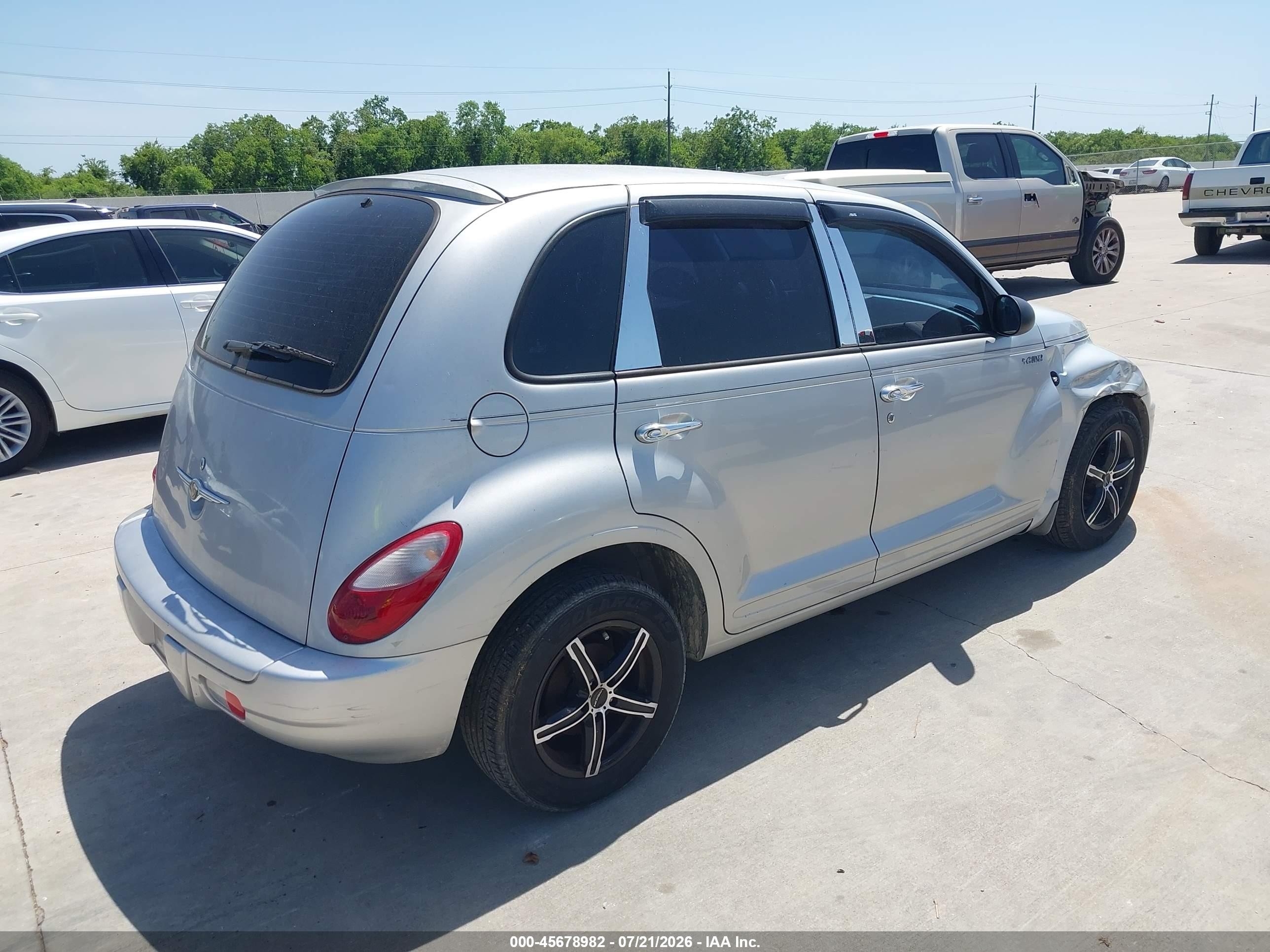 2006 Chrysler Pt Cruiser   Silver vin: 3A4FY48B16T219622