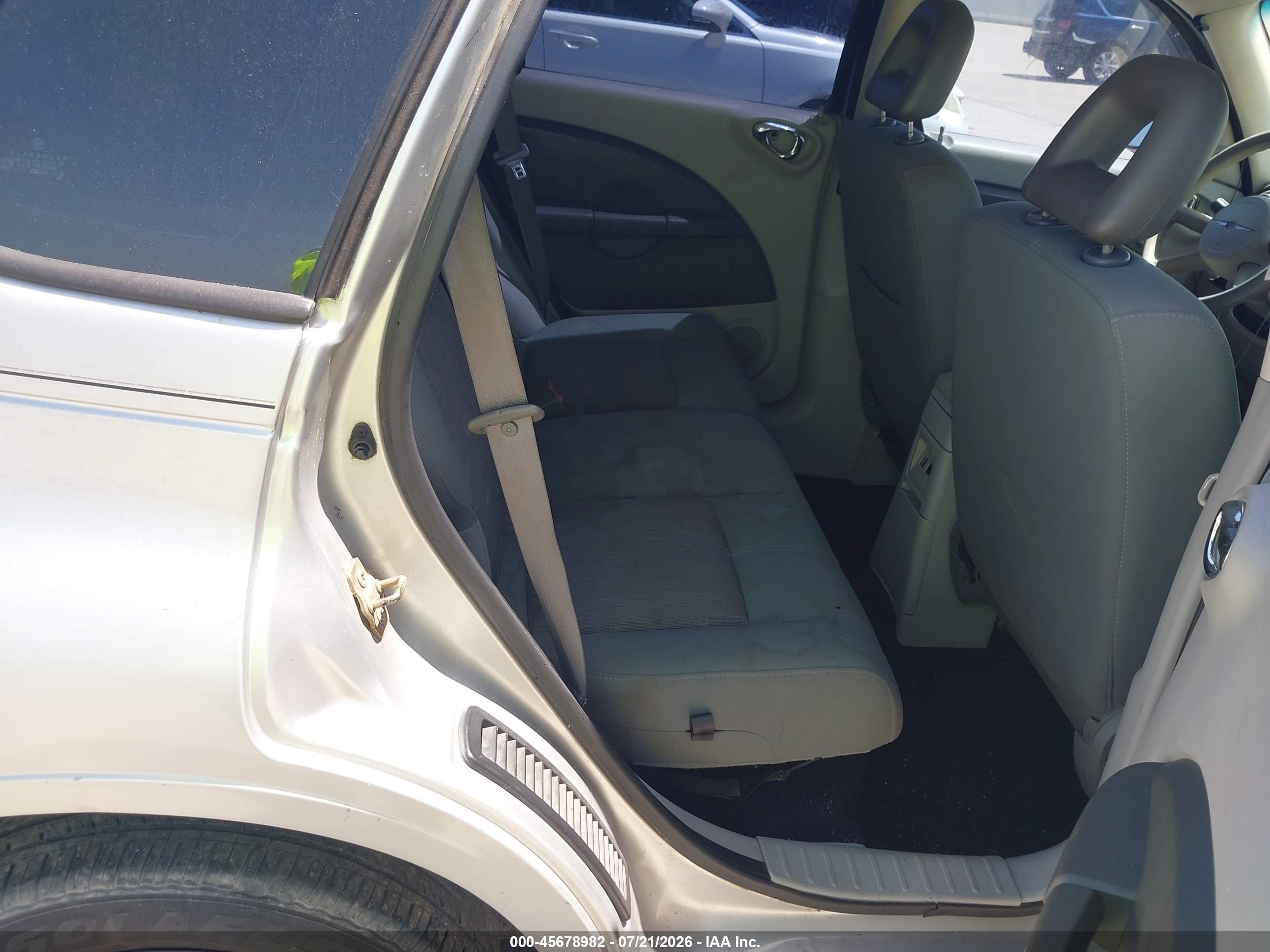 2006 Chrysler Pt Cruiser   Silver vin: 3A4FY48B16T219622