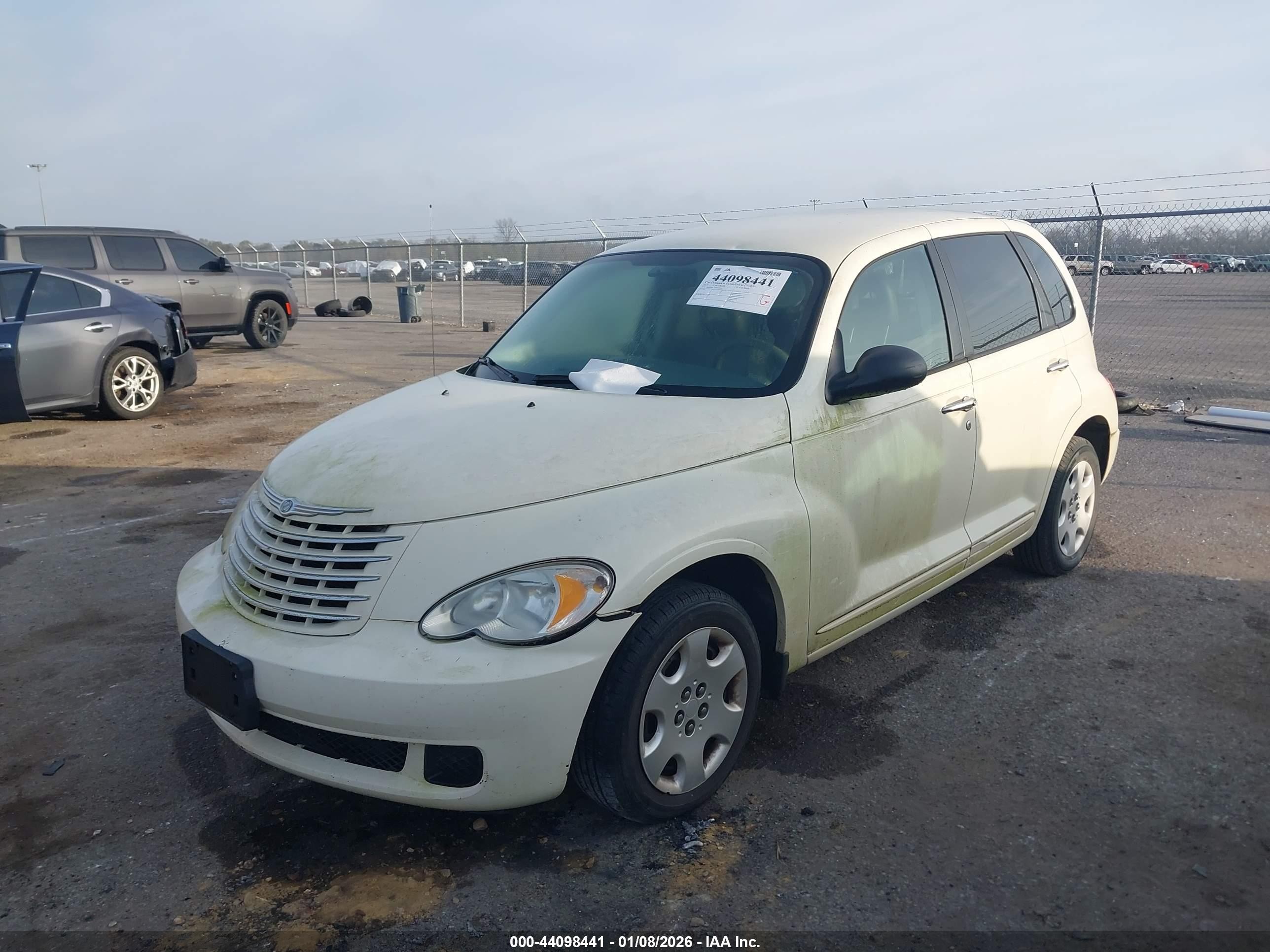 2007 Chrysler Pt Cruiser   White vin: 3A4FY48B17T547382