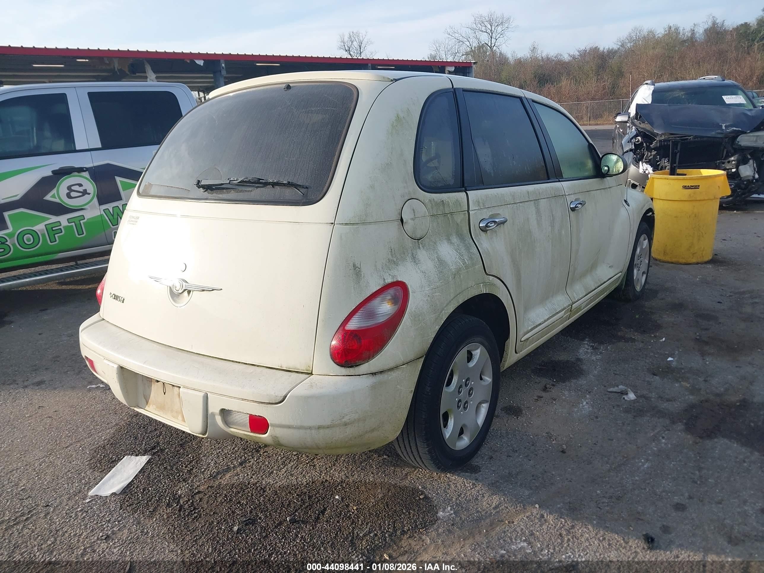 2007 Chrysler Pt Cruiser   White vin: 3A4FY48B17T547382