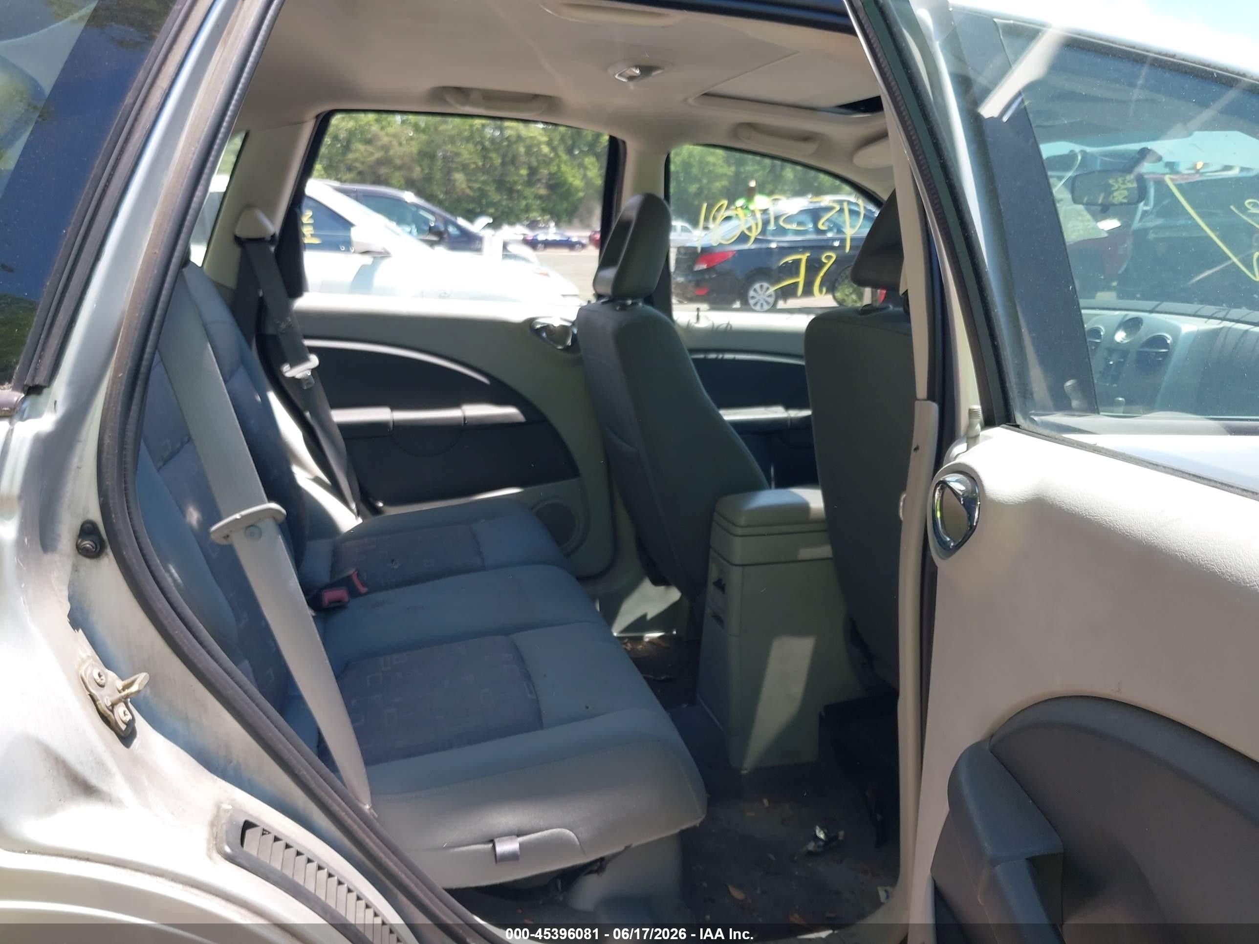 2007 Chrysler Pt Cruiser Silver vin: 3A4FY48B17T624297
