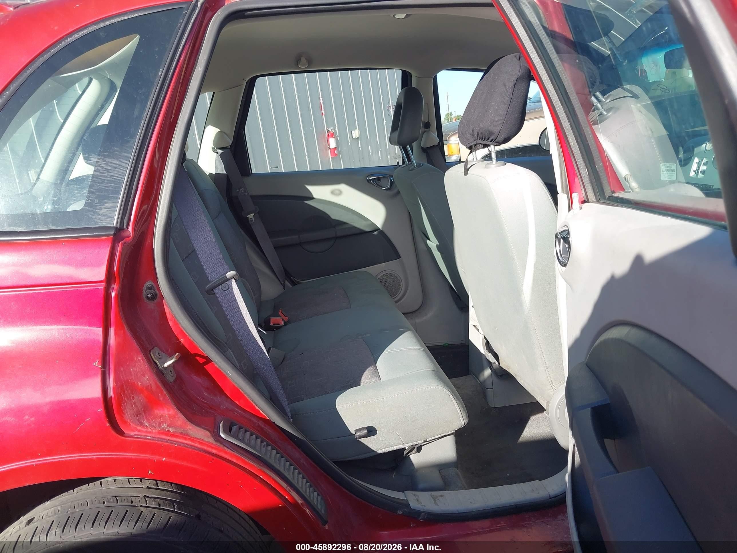 2006 Chrysler Pt Cruiser   Red vin: 3A4FY48B26T253262