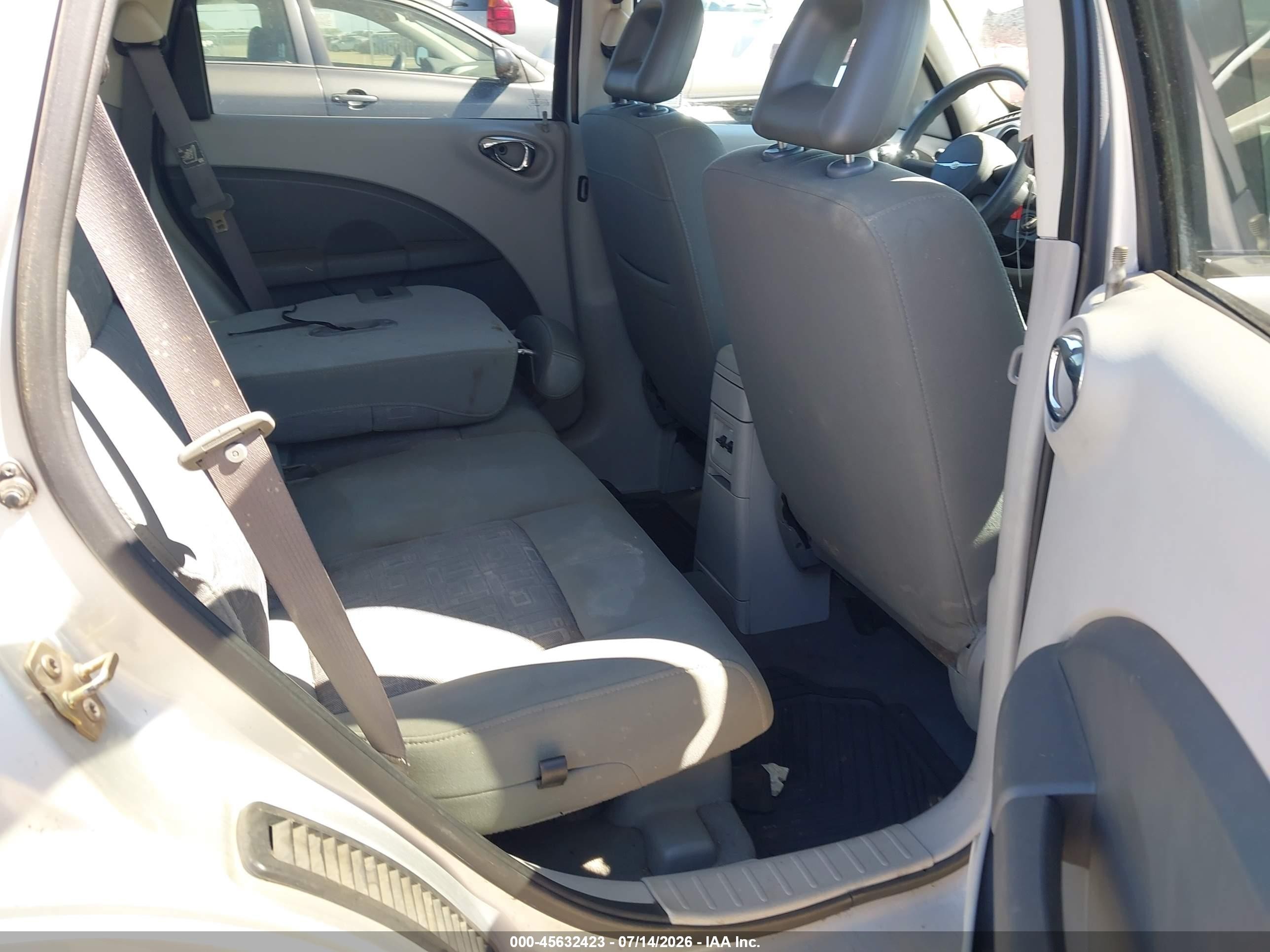 2007 Chrysler Pt Cruiser   Silver vin: 3A4FY48B27T548928