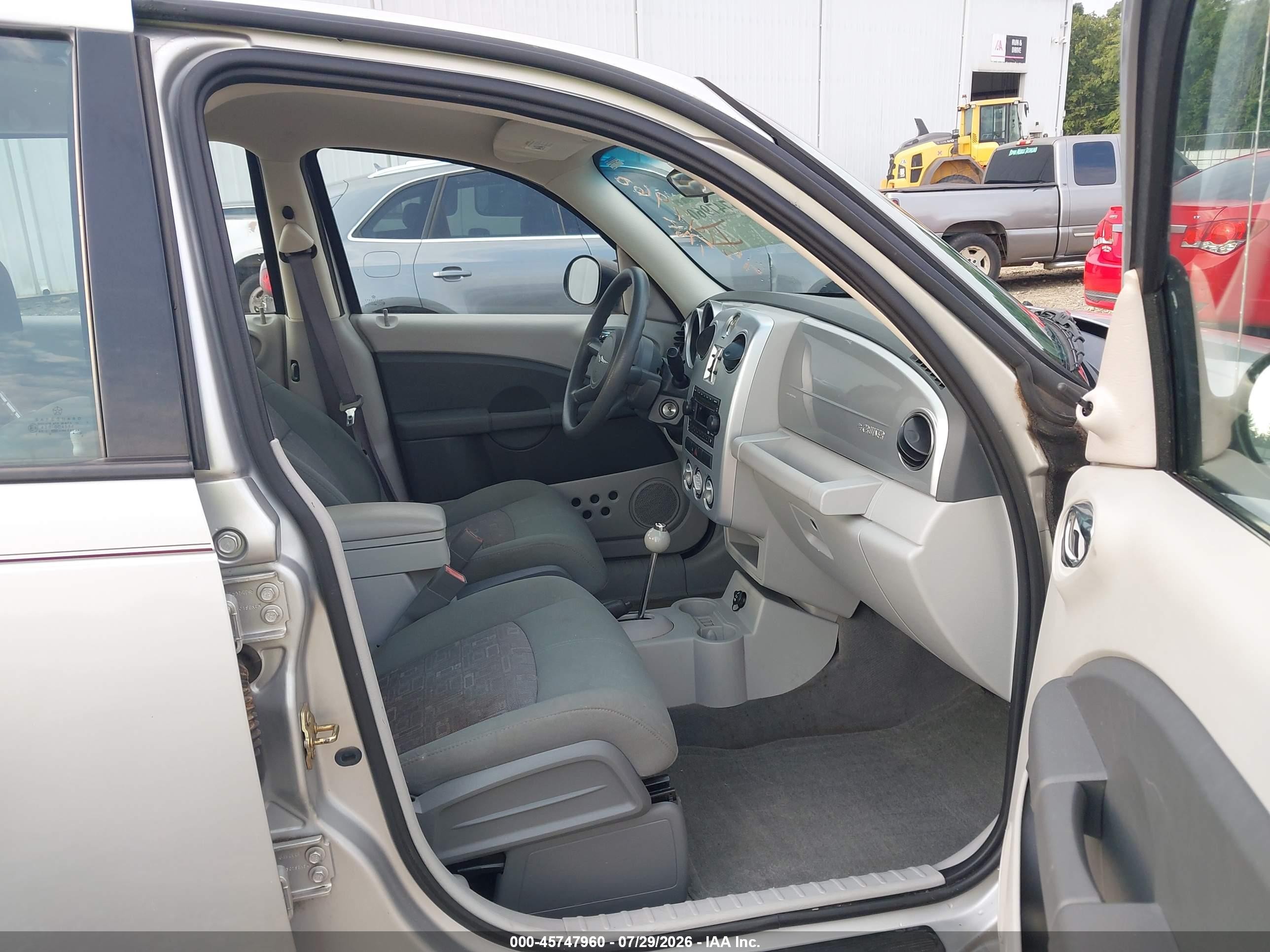 2006 Chrysler Pt Cruiser   Серебряный vin: 3A4FY48B36T262472