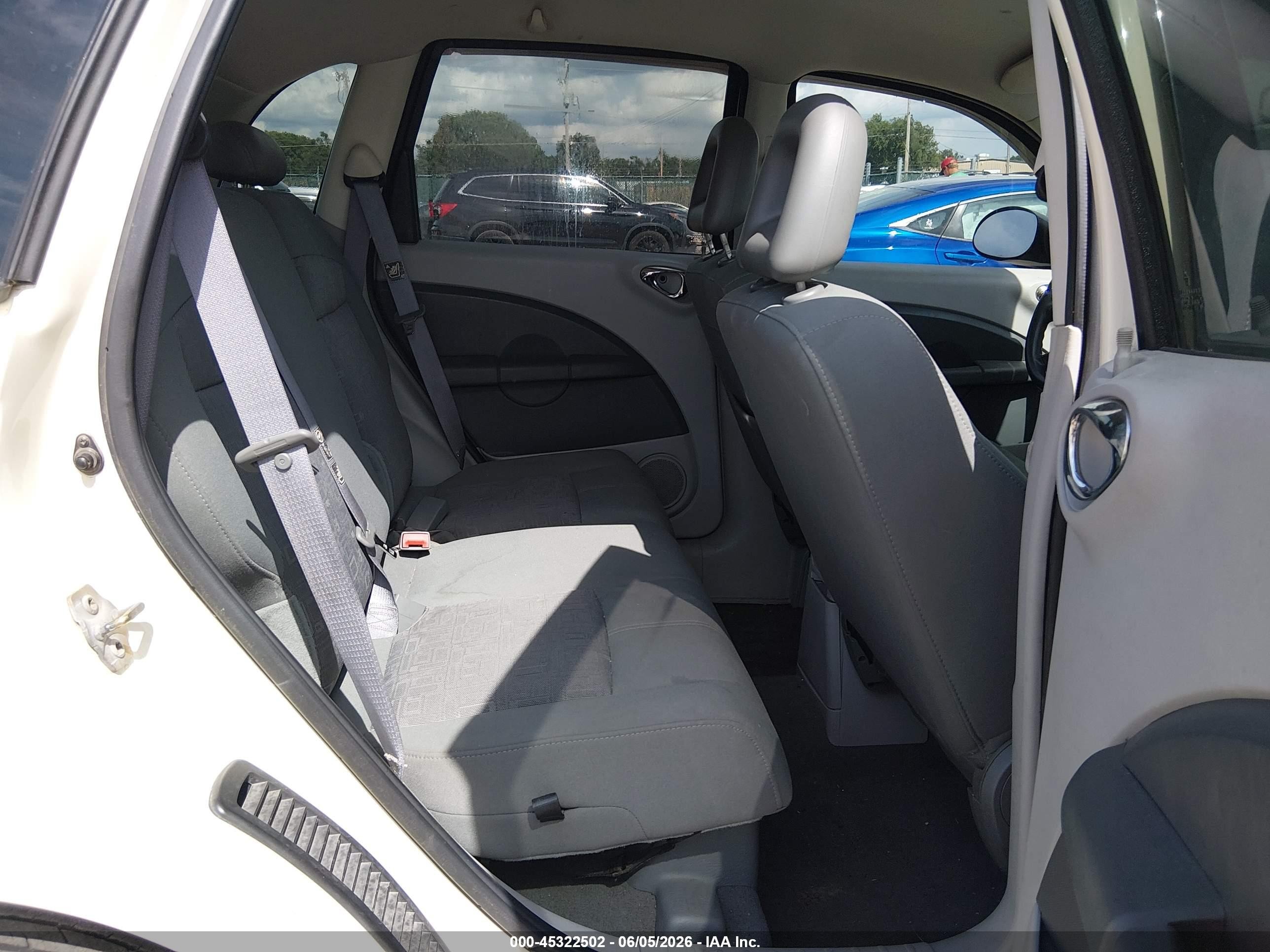 2006 Chrysler Pt Cruiser   Cream vin: 3A4FY48B46T339186