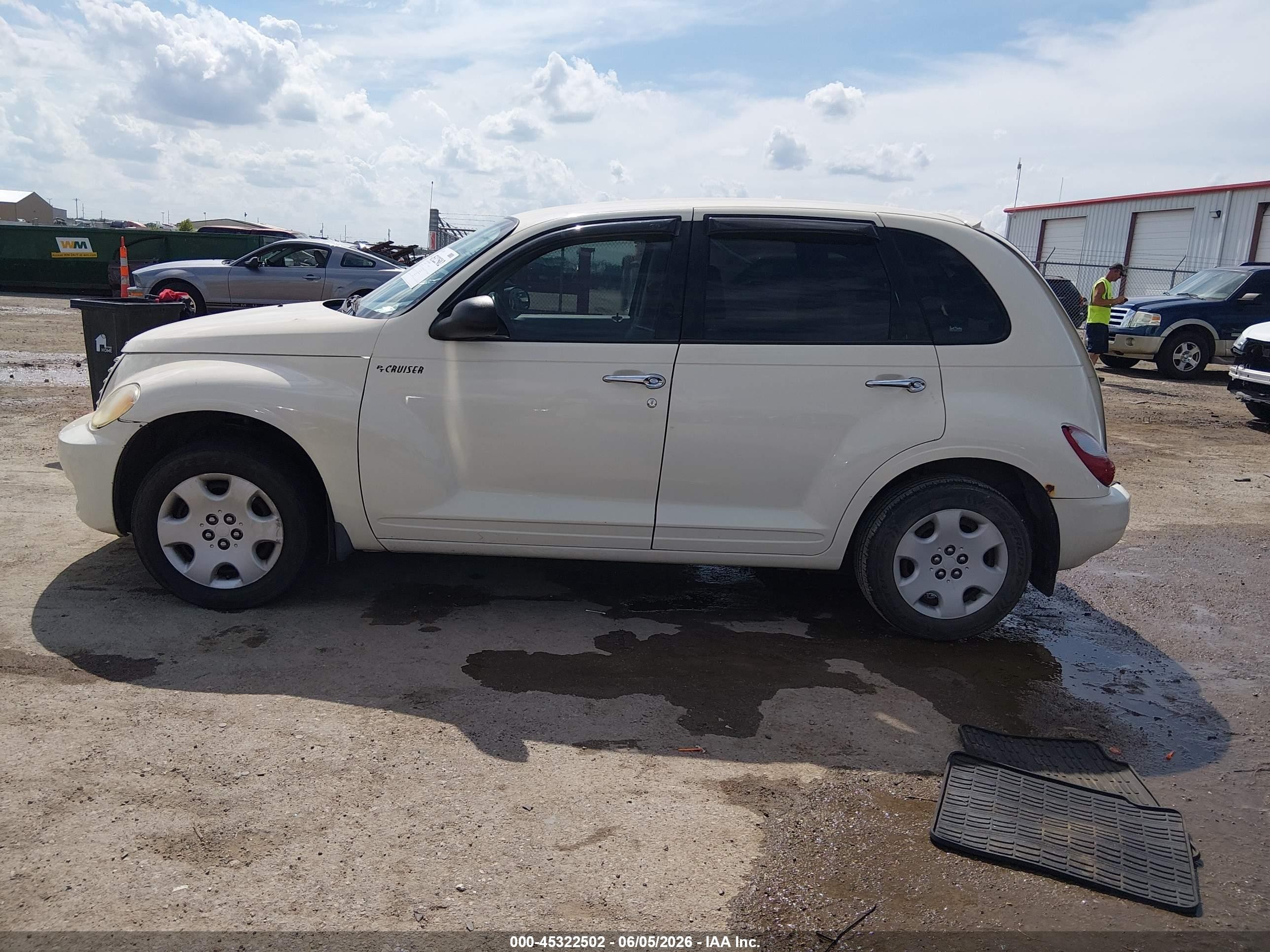 2006 Chrysler Pt Cruiser   Cream vin: 3A4FY48B46T339186