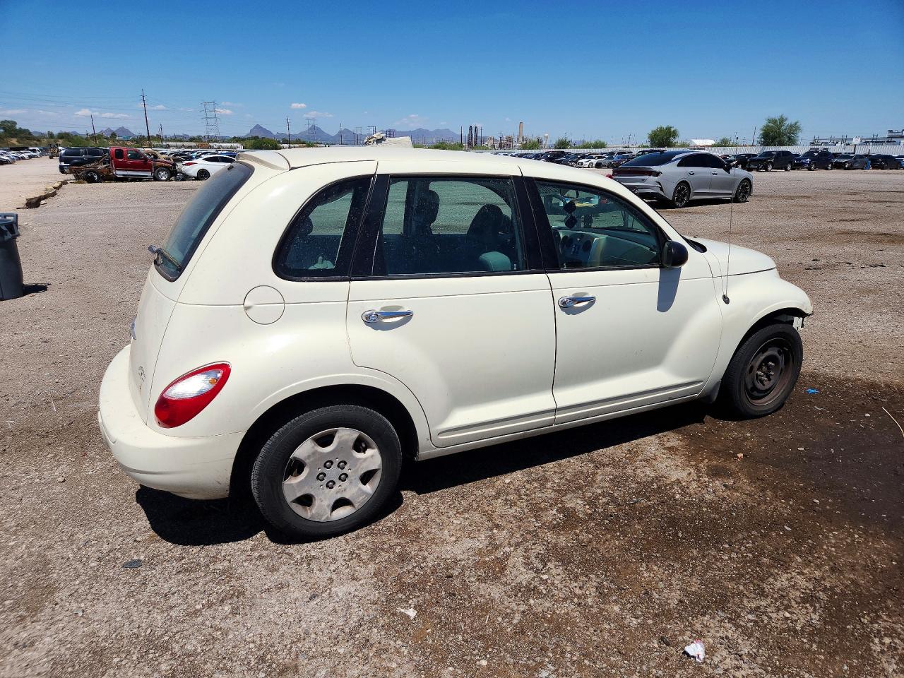 2007 Chrysler Pt Cruiser White vin: 3A4FY48B57T589828