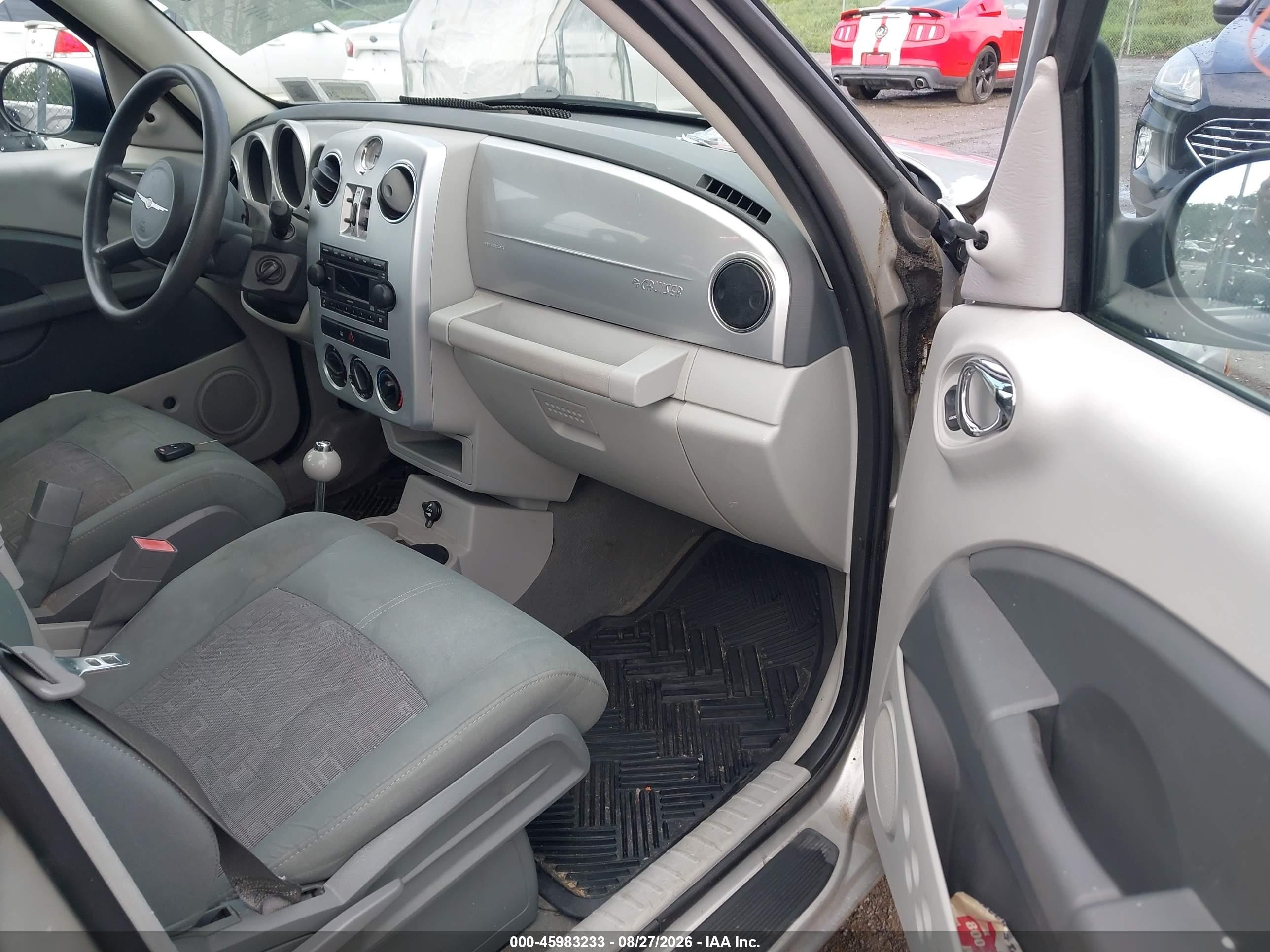 2007 Chrysler Pt Cruiser   Silver vin: 3A4FY48B67T558166