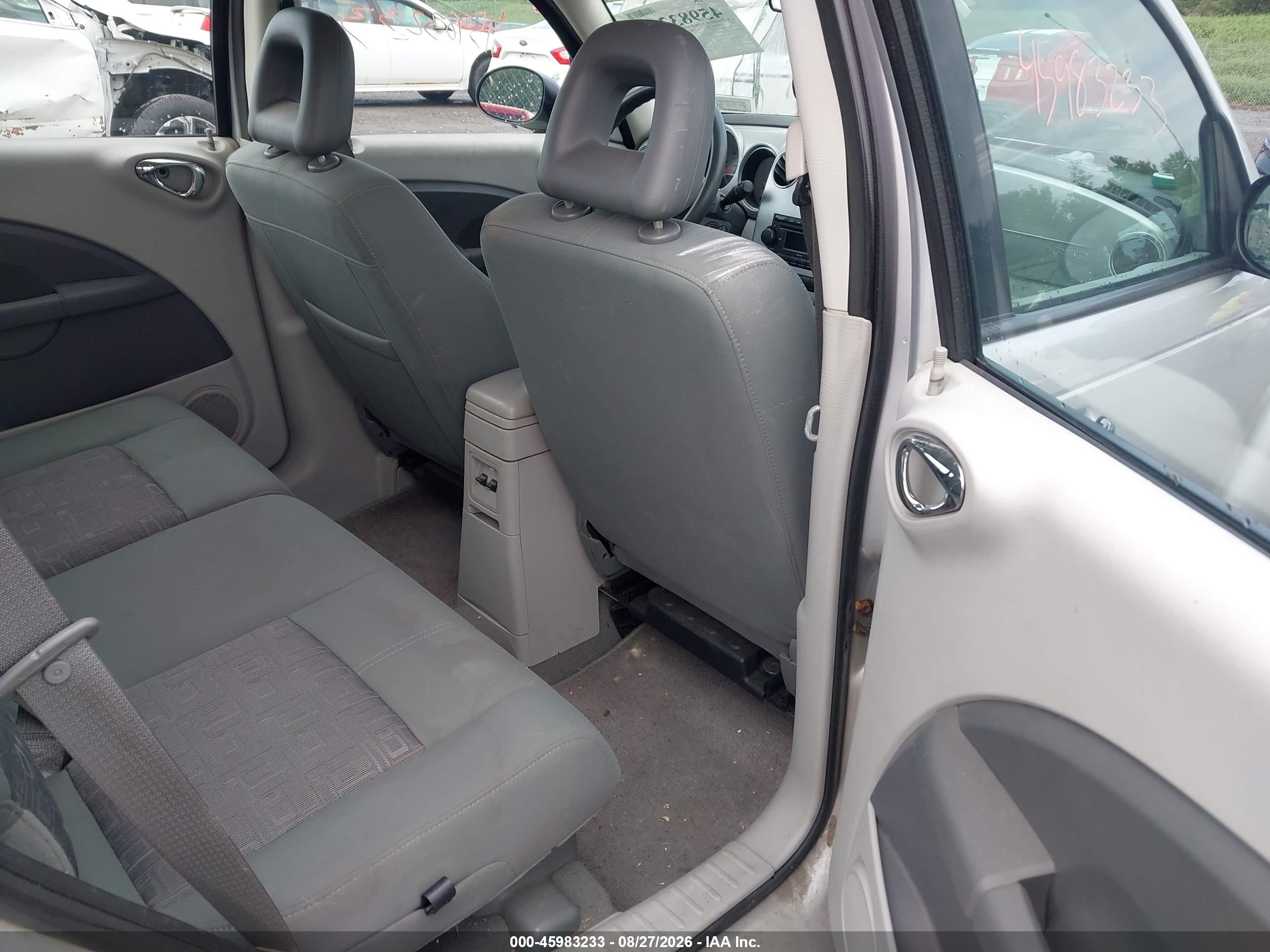 2007 Chrysler Pt Cruiser   Silver vin: 3A4FY48B67T558166