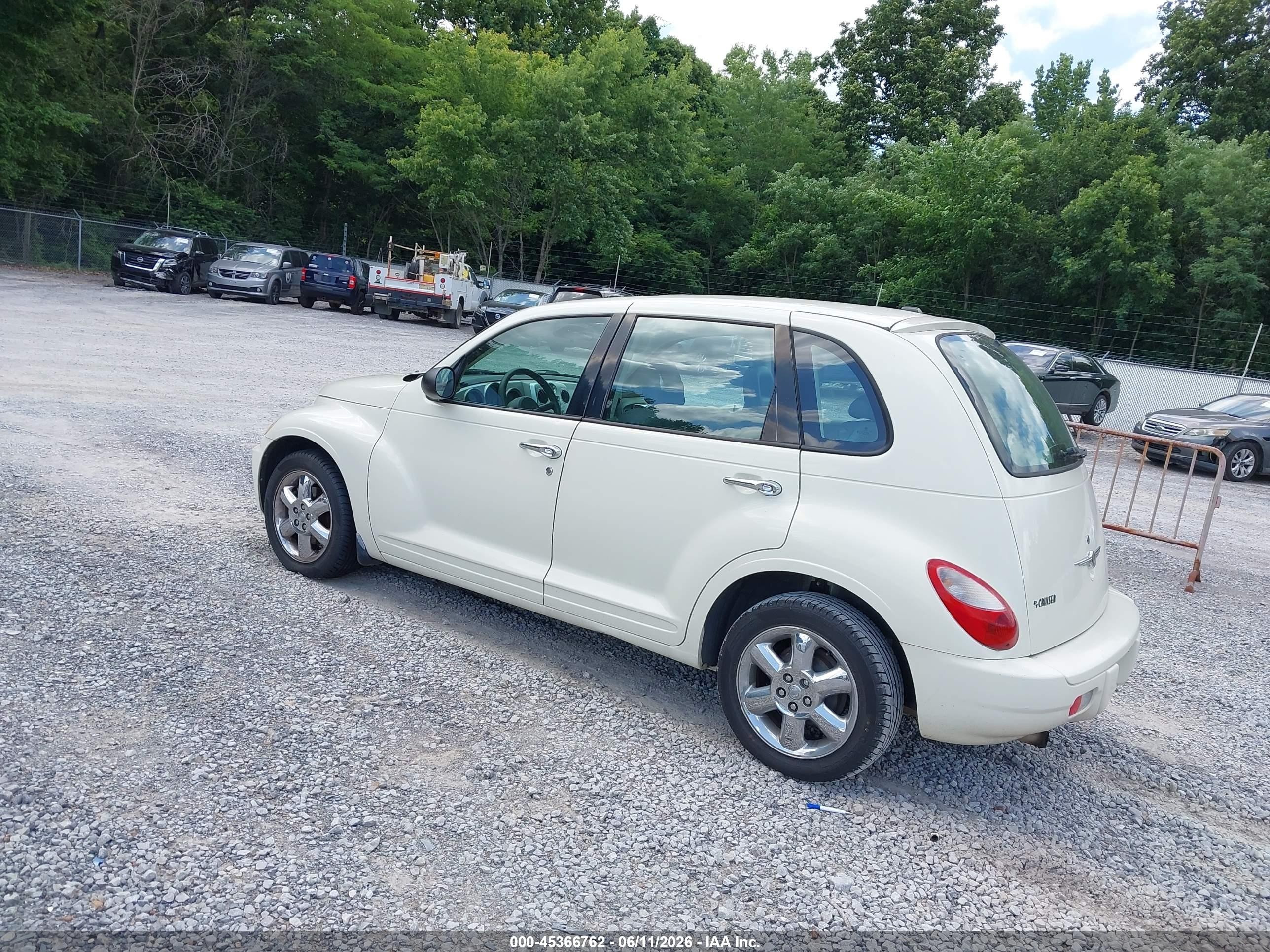 2007 Chrysler Pt Cruiser   White vin: 3A4FY48B67T620911