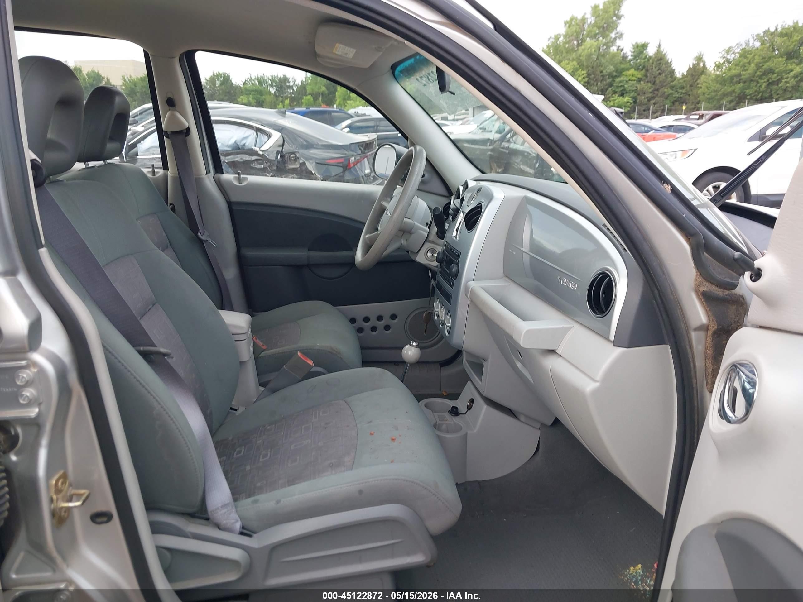 2006 Chrysler Pt Cruiser   Silver vin: 3A4FY48B86T227748