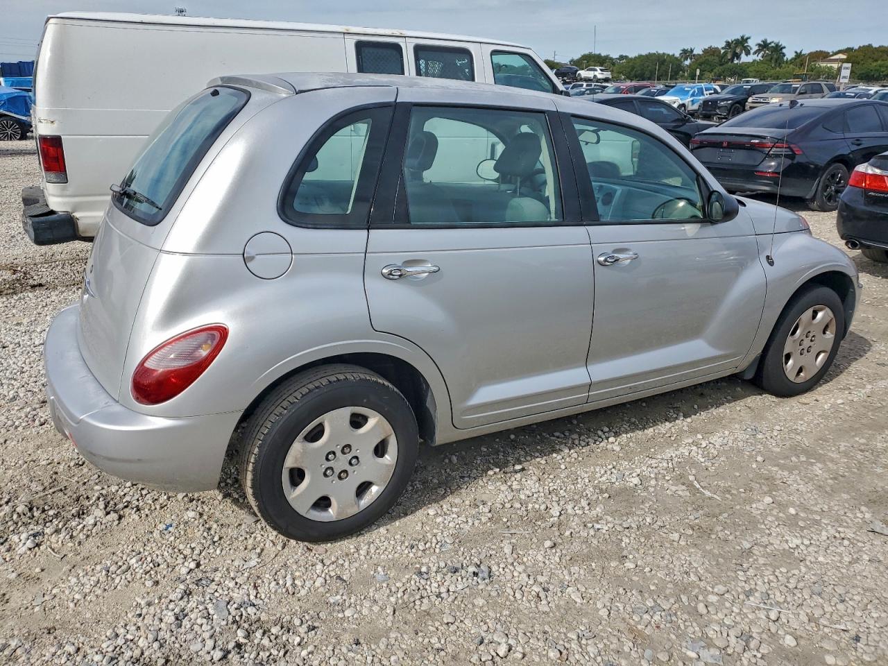 2007 Chrysler Pt Cruiser Silver vin: 3A4FY48B87T615435