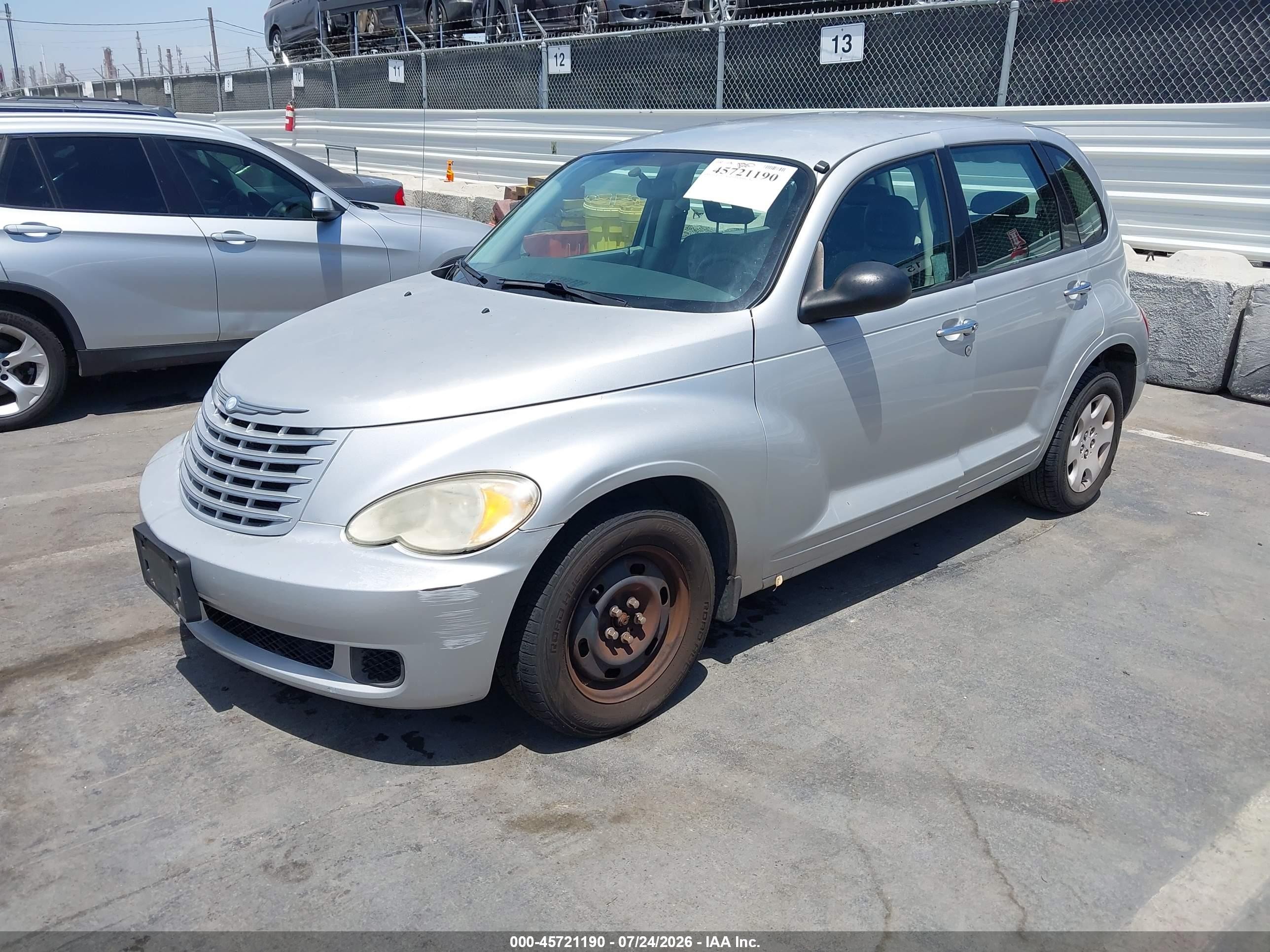 2007 Chrysler Pt Cruiser   Silver vin: 3A4FY48B97T520530