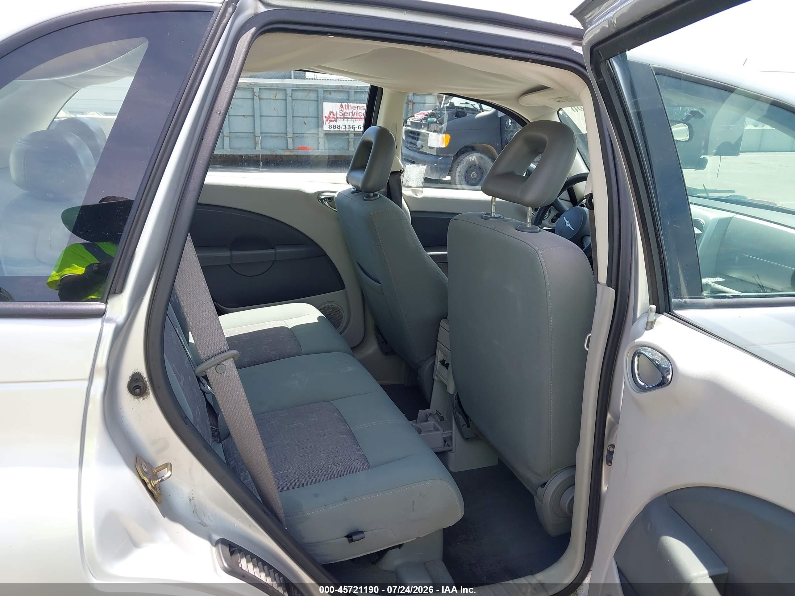 2007 Chrysler Pt Cruiser   Silver vin: 3A4FY48B97T520530