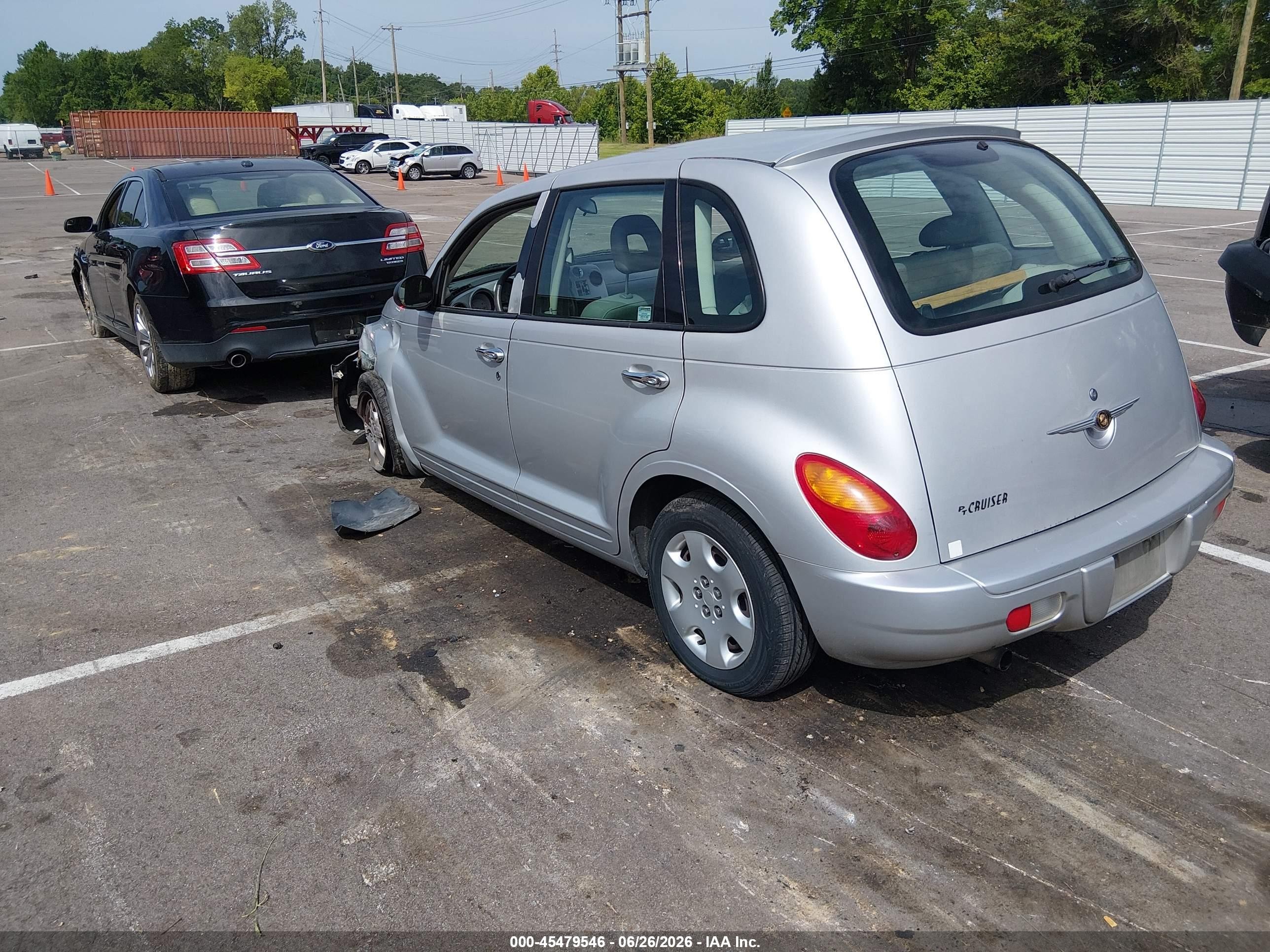 2007 Chrysler Pt Cruiser   Silver vin: 3A4FY48BX7T503686