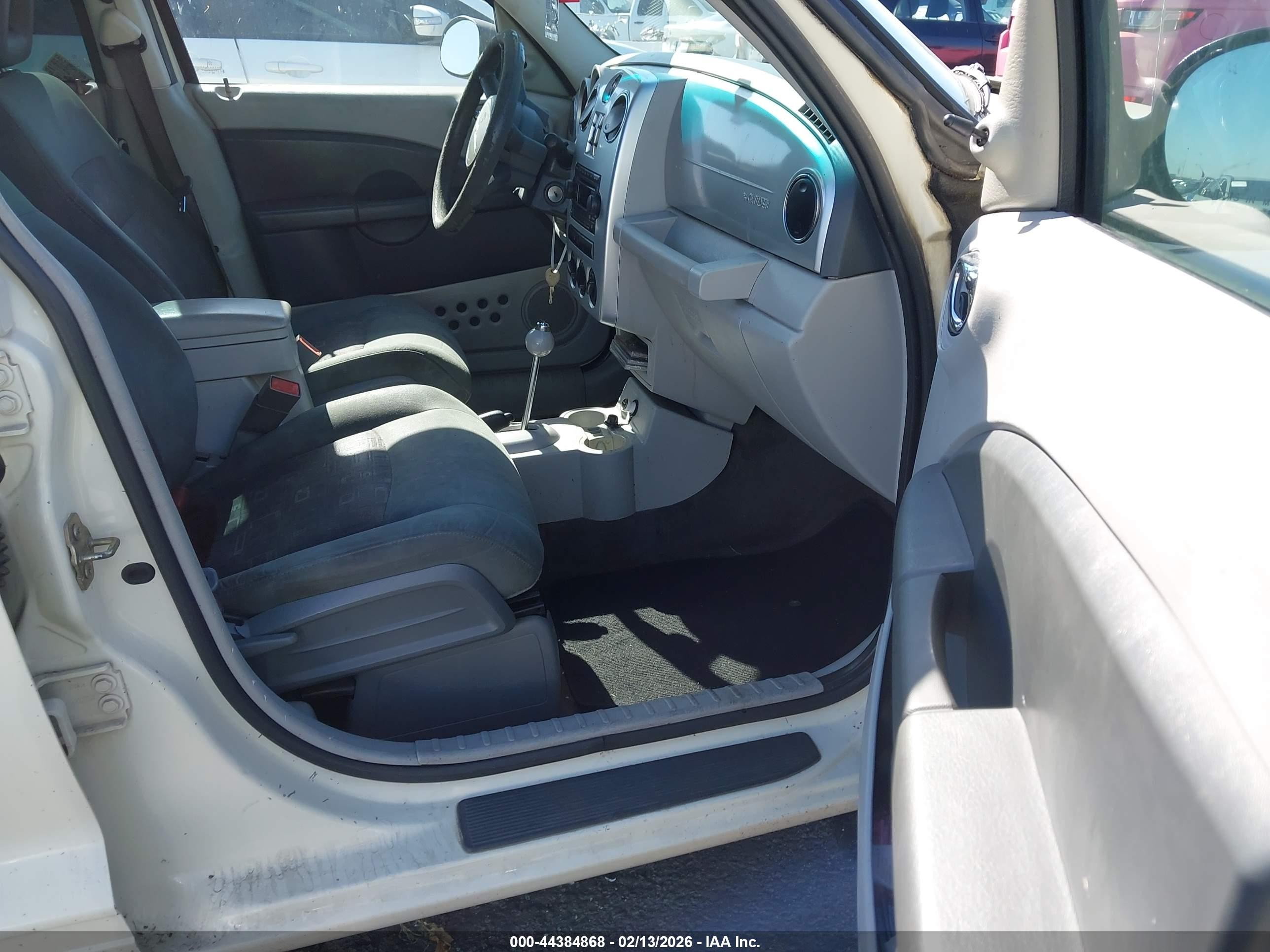 2007 Chrysler Pt Cruiser   White vin: 3A4FY48BX7T631992