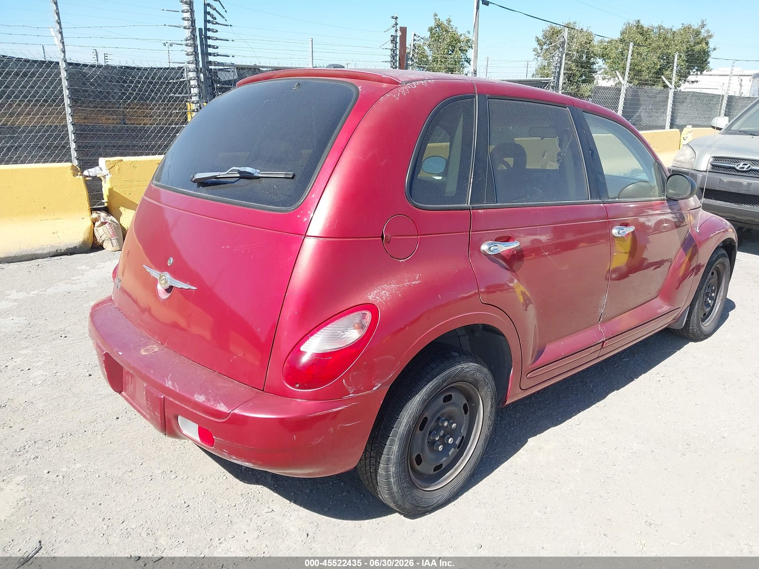 2006 Chrysler Pt Cruiser Touring Burgundy vin: 3A4FY58B06T298853