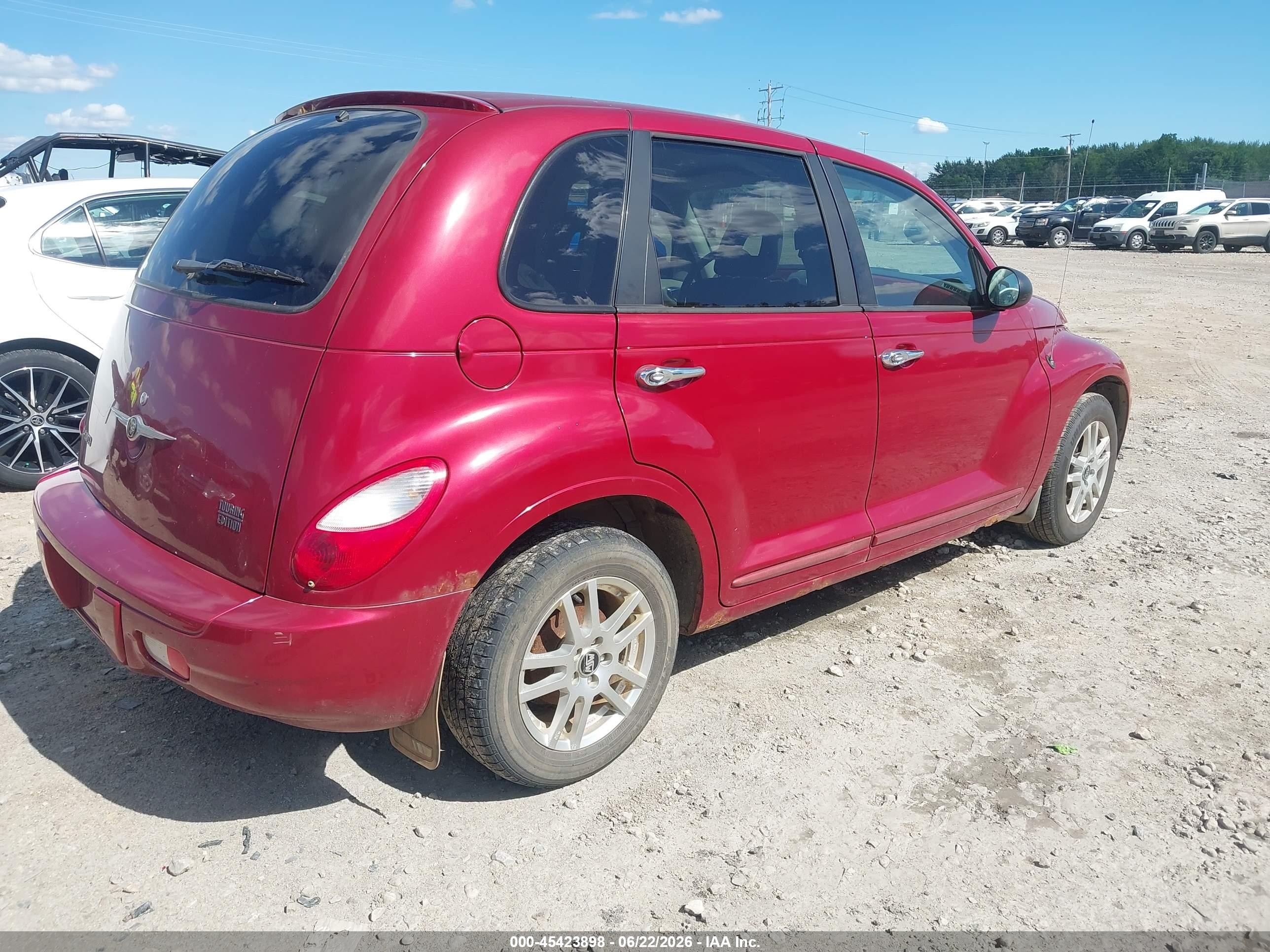 2007 Chrysler Pt Cruiser Touring Red vin: 3A4FY58B67T500757