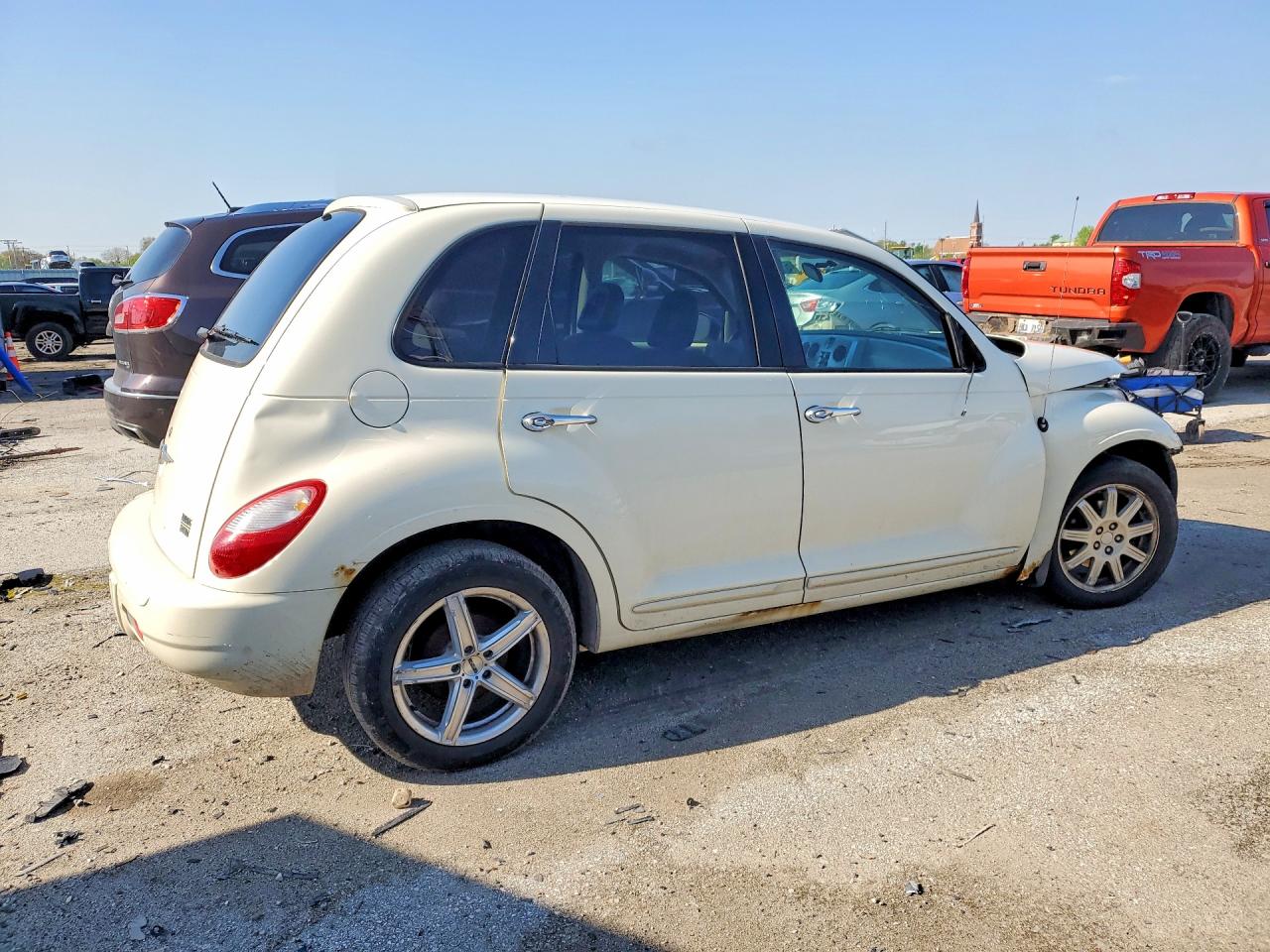 2007 Chrysler Pt Cruiser Touring White vin: 3A4FY58B77T582398