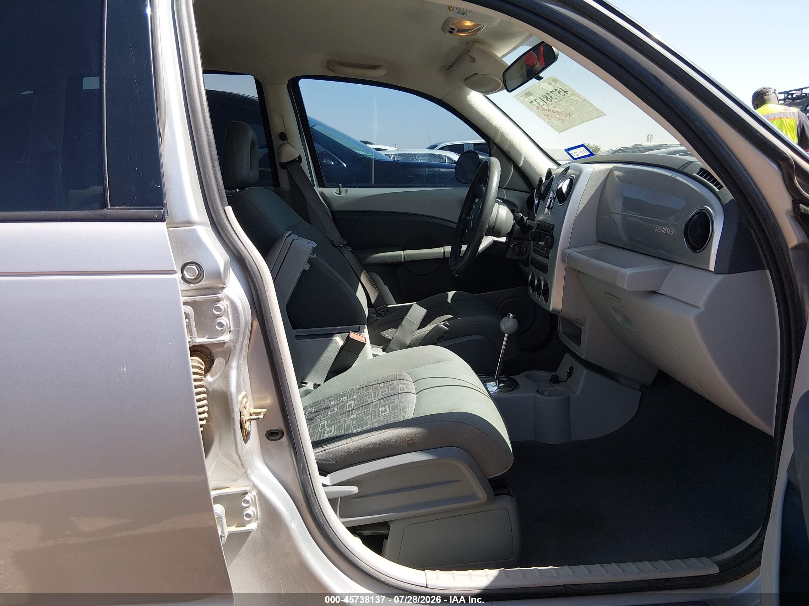 2007 Chrysler Pt Cruiser Touring Silver vin: 3A4FY58B77T619711