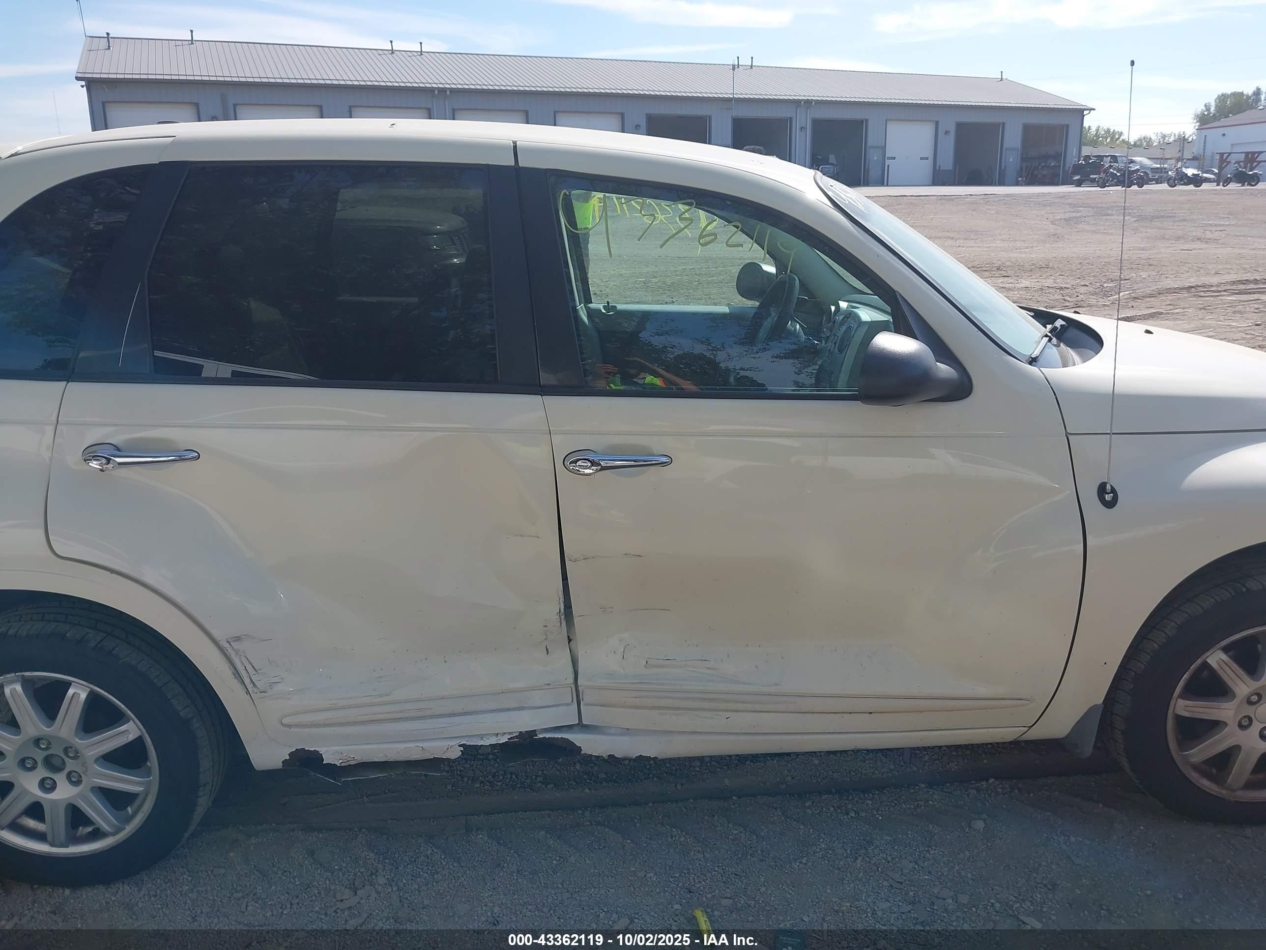 2007 Chrysler Pt Cruiser Touring White vin: 3A4FY58B87T560670