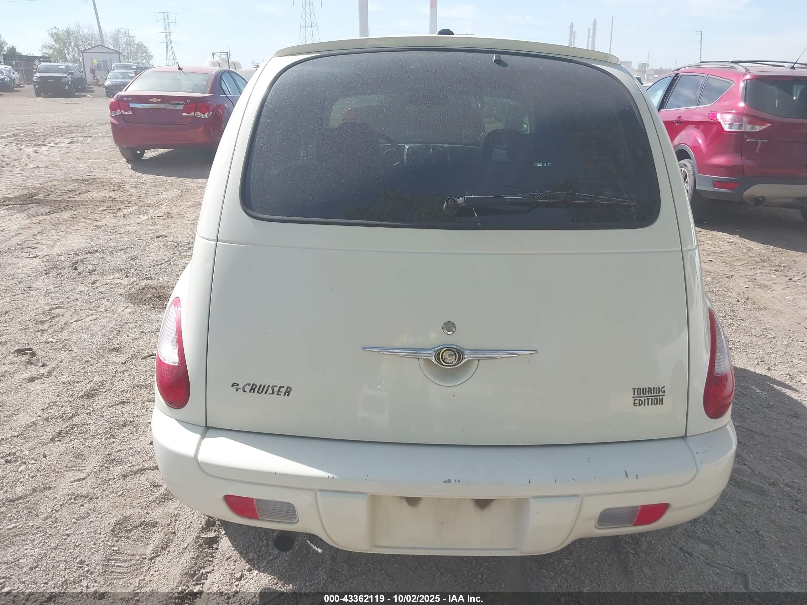 2007 Chrysler Pt Cruiser Touring White vin: 3A4FY58B87T560670