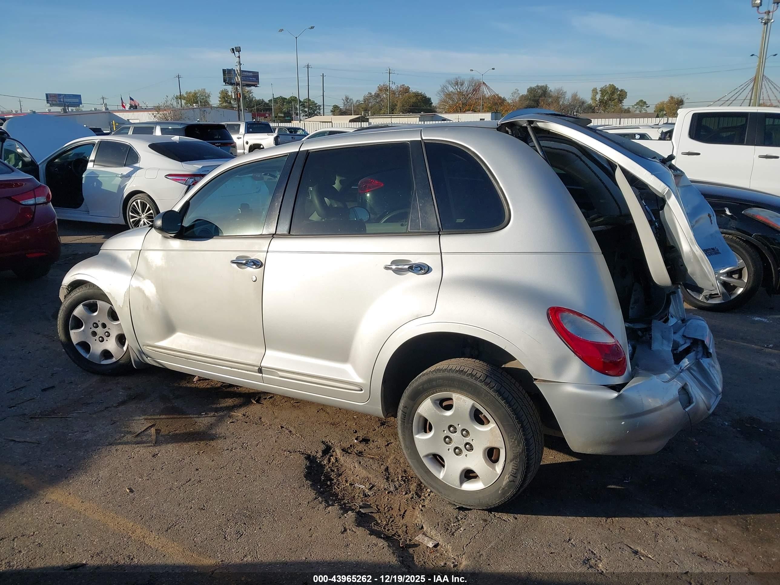 2007 Chrysler Pt Cruiser Touring Silver vin: 3A4FY58BX7T542154